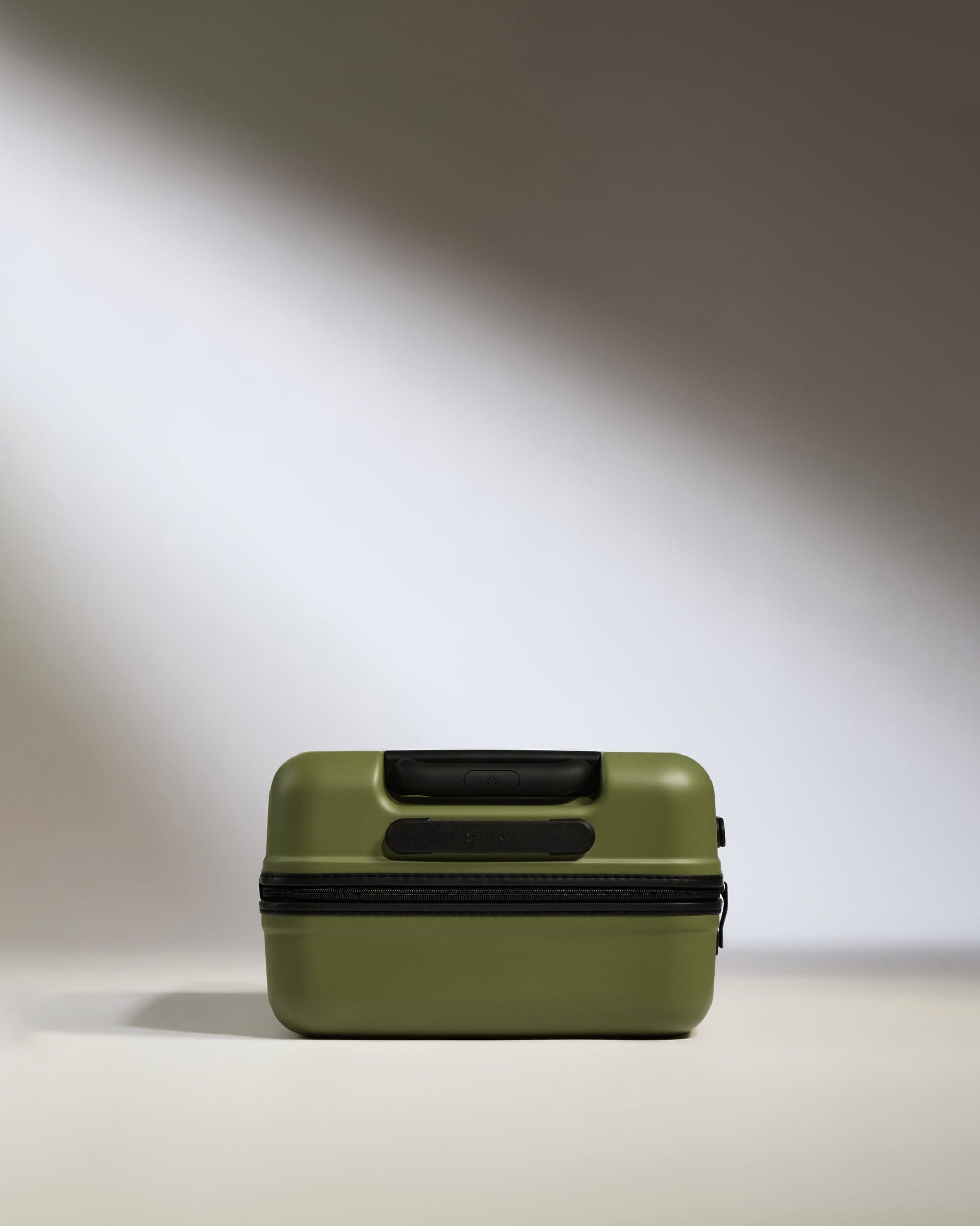 Antler Luggage -  Large Cabin Suitcase in Fern Green - Icon Stripe - Hard Suitcase Icon Stripe Biggest Cabin in Green | Lightweight & Hard Shell Suitcase