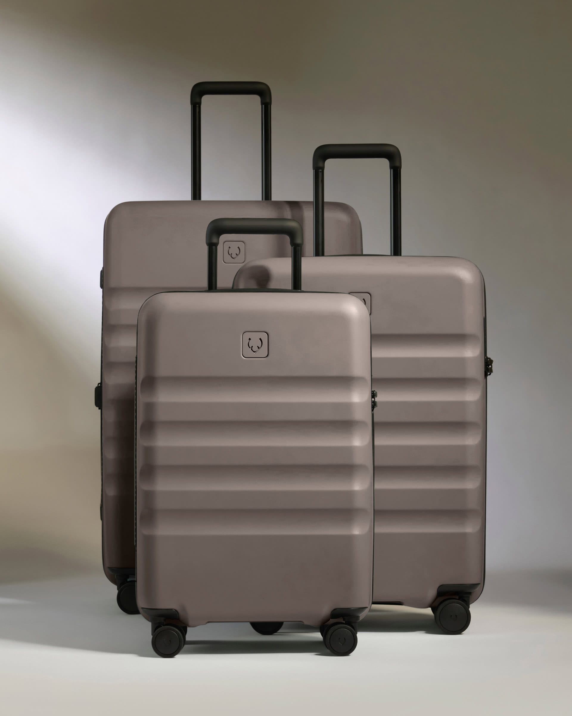 Antler Luggage -  Large Cabin Suitcase in Pebble Grey - Icon Stripe - Hard Suitcase - Large Cabin Large Cabin Suitcase in Grey - Icon Stripe | Lightweight & Hard Shell Suitcase