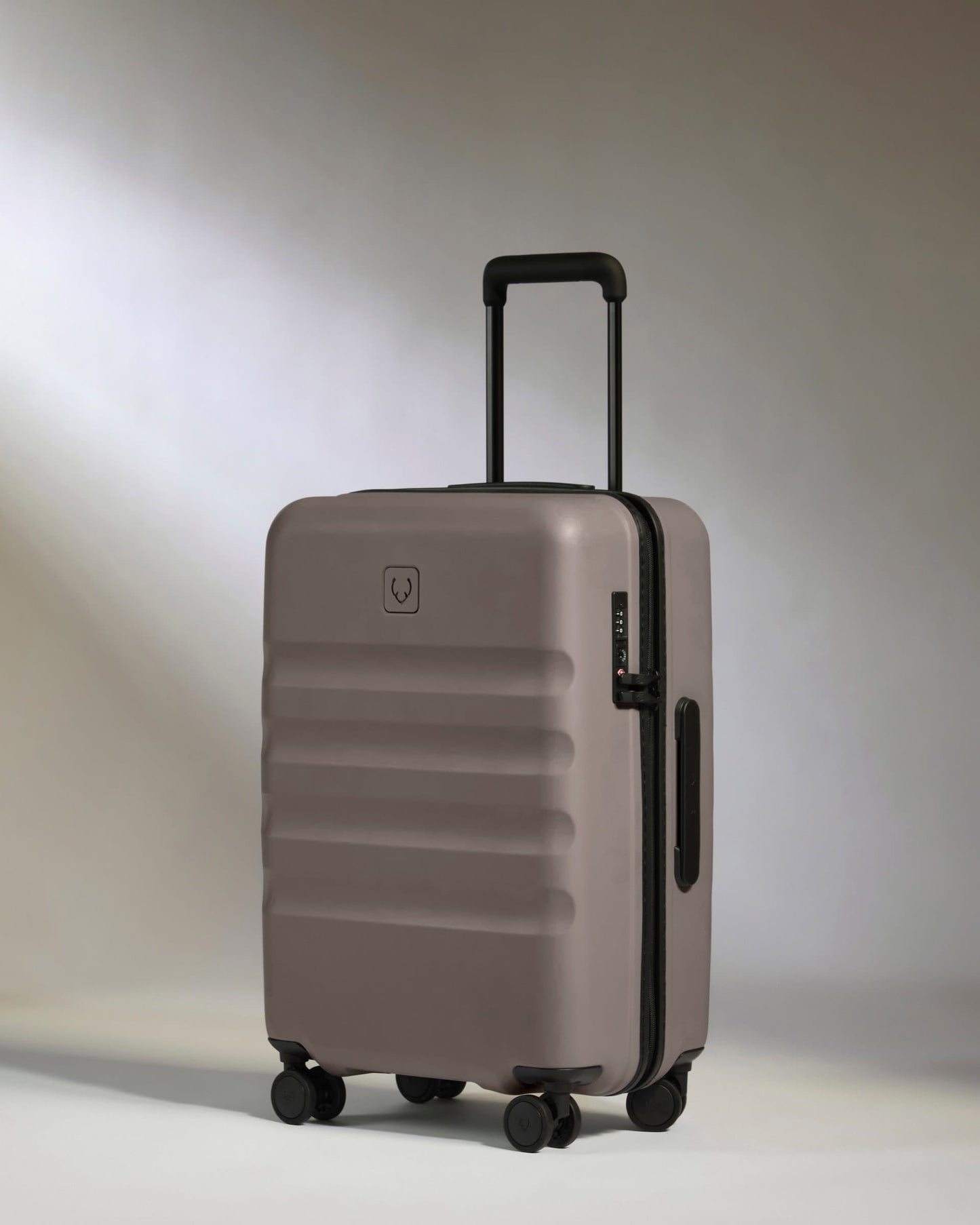 Antler Luggage -  Large Cabin Suitcase in Pebble Grey - Icon Stripe - Hard Suitcase - Large Cabin Large Cabin Suitcase in Grey - Icon Stripe | Lightweight & Hard Shell Suitcase
