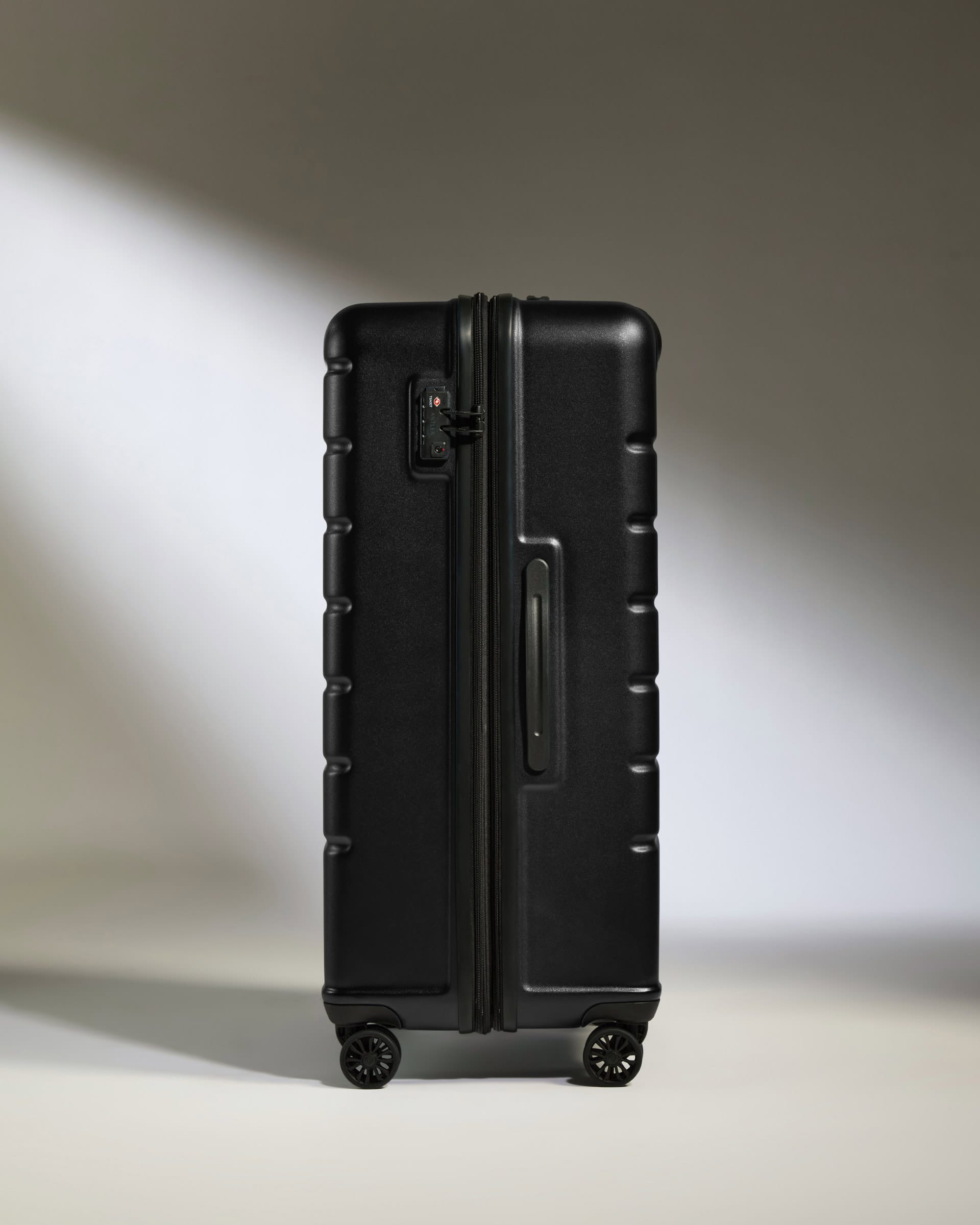 Antler Luggage -  Large Suitcase in Black - Logo - Hard Suitcases Large Suitcase Black - Logo | Lightweight Hard Shell Luggage