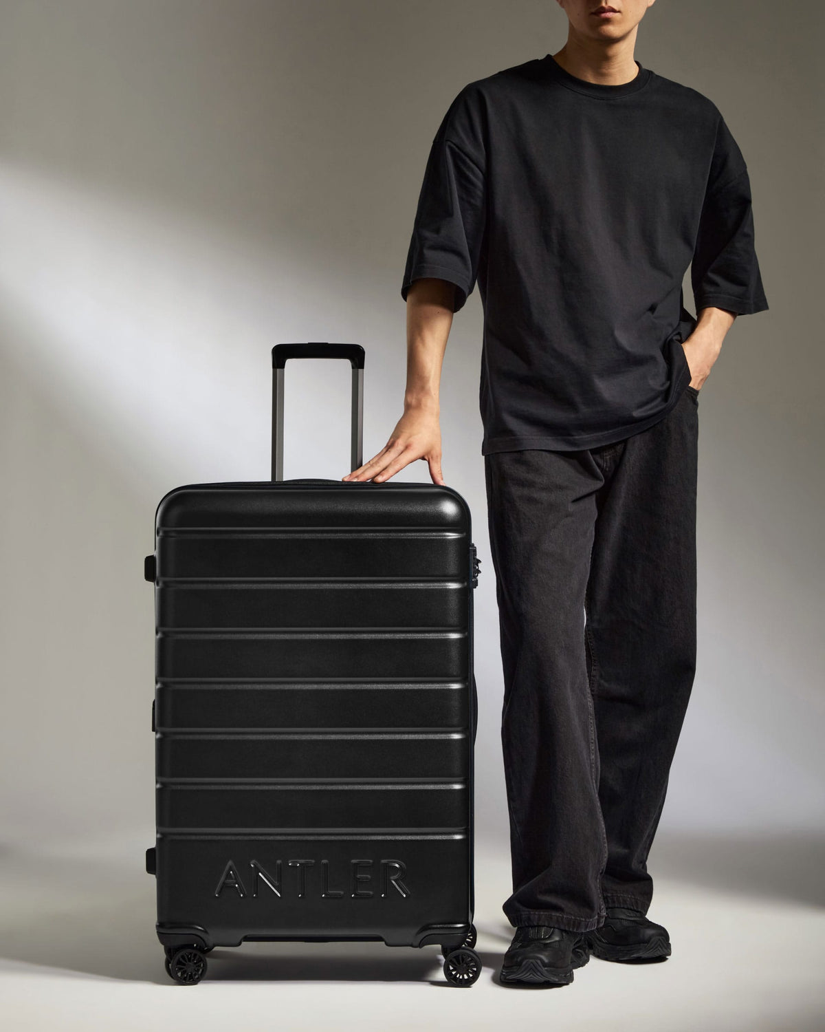 Antler Luggage -  Large Suitcase in Black - Logo - Hard Suitcases Large Suitcase Black - Logo | Lightweight Hard Shell Luggage