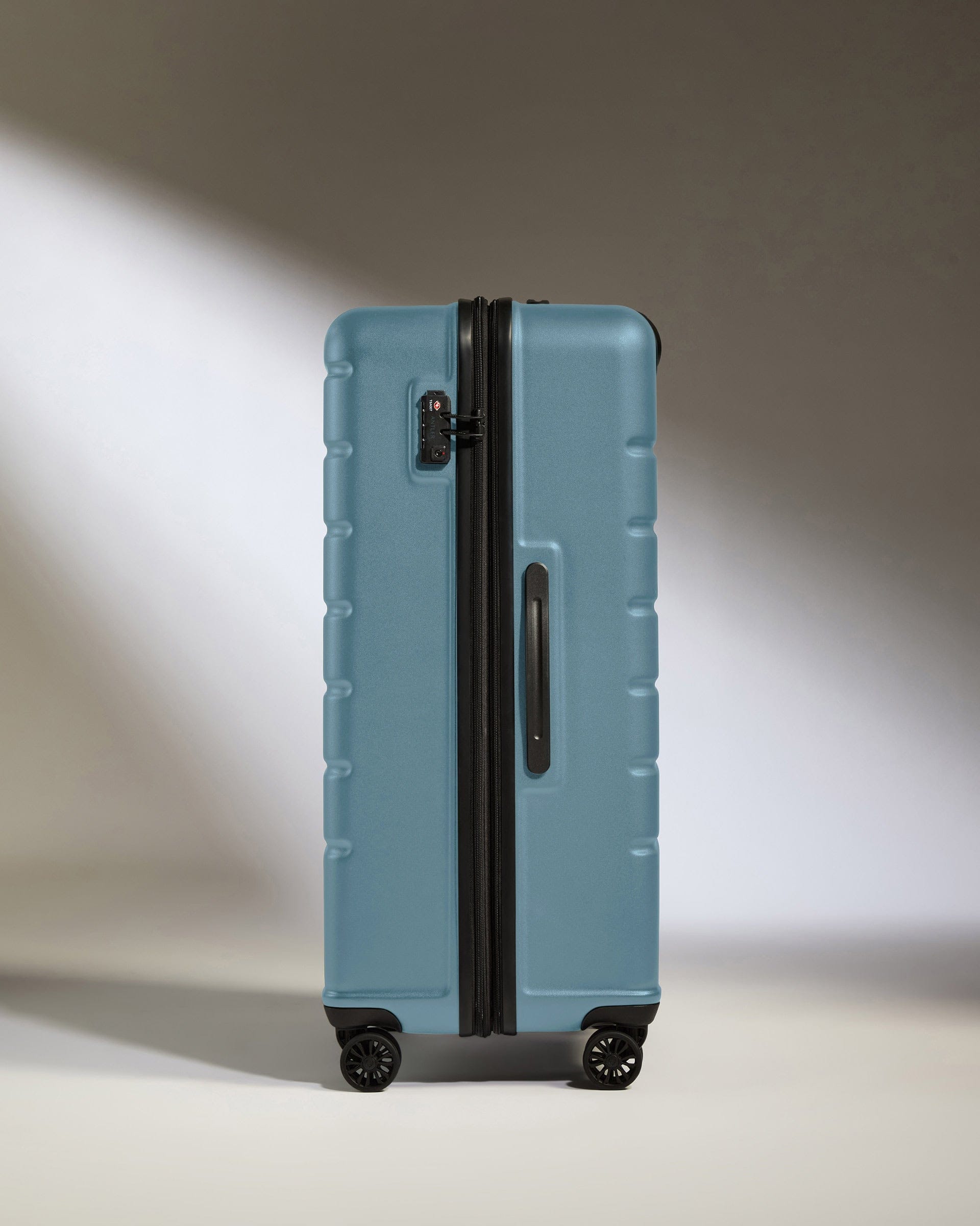 Antler Luggage -  Large Suitcase in Light Blue - Logo - Hard Suitcase - Large Large Suitcase Light Blue - Logo | Lightweight Hard Shell Luggage