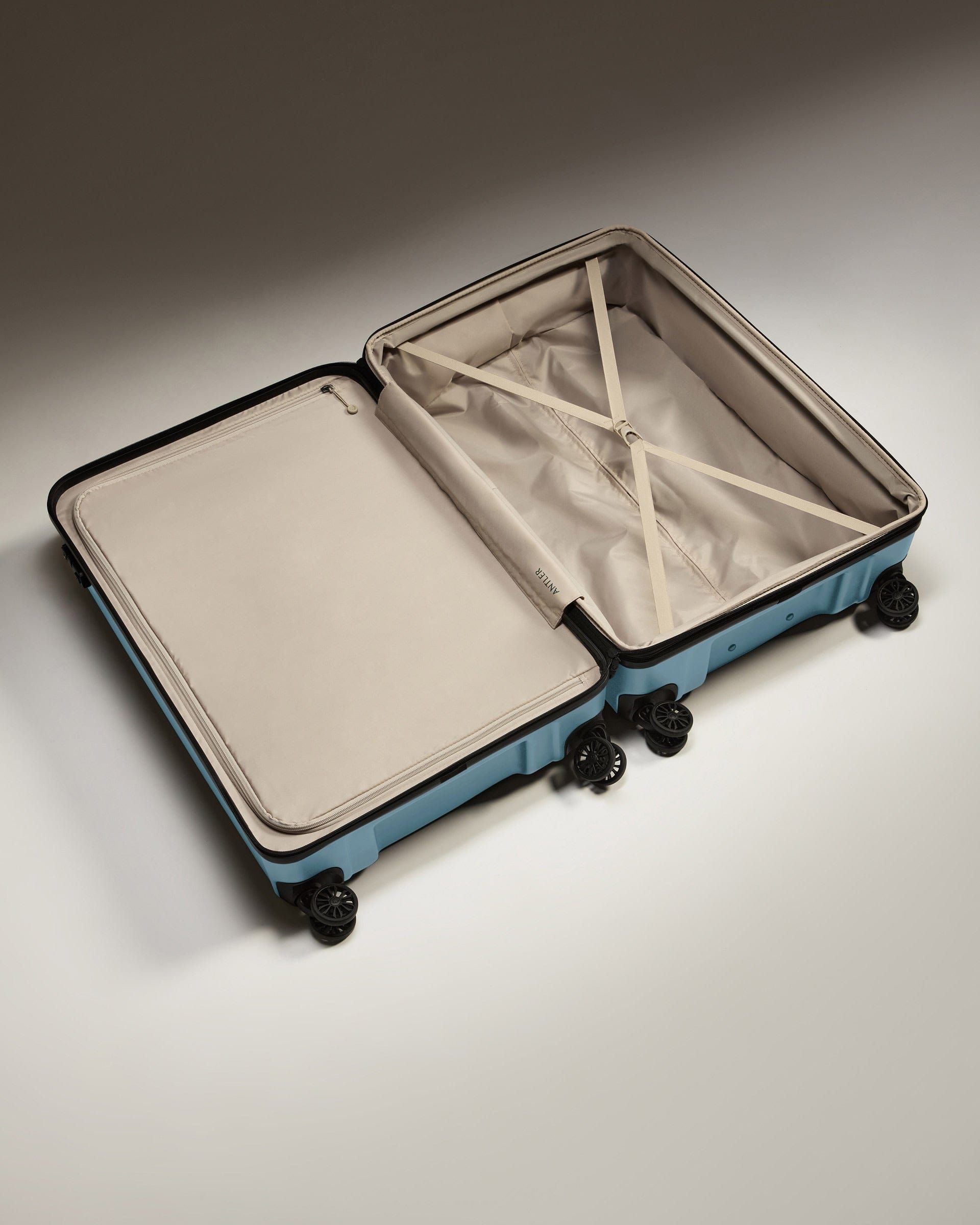 Antler Luggage -  Large Suitcase in Light Blue - Logo - Hard Suitcase - Large Large Suitcase Light Blue - Logo | Lightweight Hard Shell Luggage