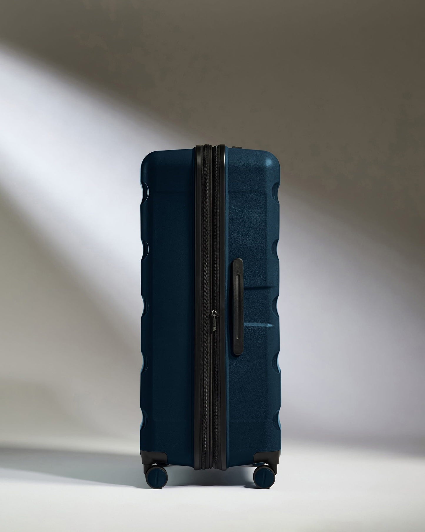 Antler Luggage -  Large Suitcase in Midnight Blue - Logo Stripe - Hard Suitcase - Large Large Suitcase Midnight Blue - Logo Stripe | Lightweight Hard Shell Luggage