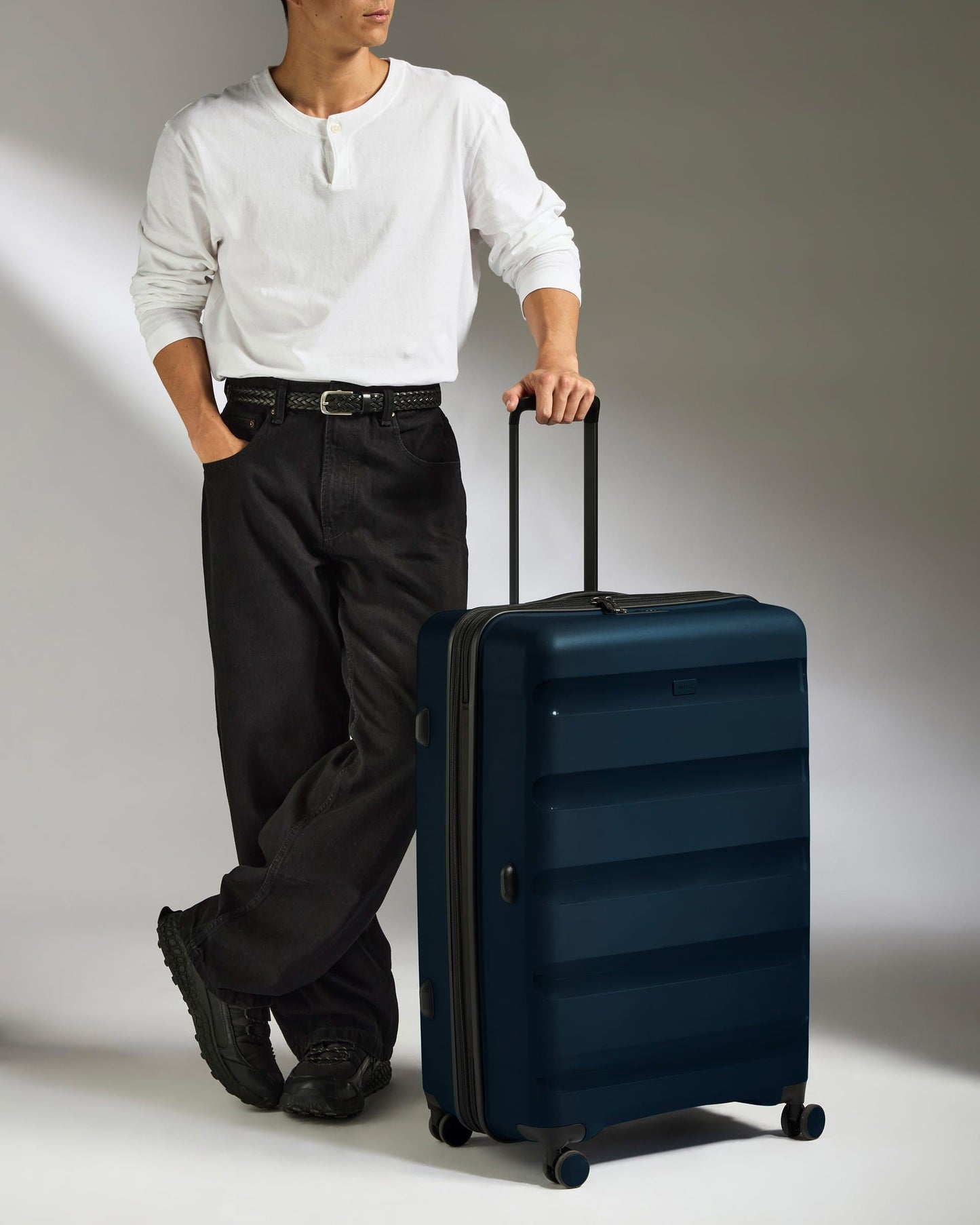 Antler Luggage -  Large Suitcase in Midnight Blue - Logo Stripe - Hard Suitcase - Large Large Suitcase Midnight Blue - Logo Stripe | Lightweight Hard Shell Luggage