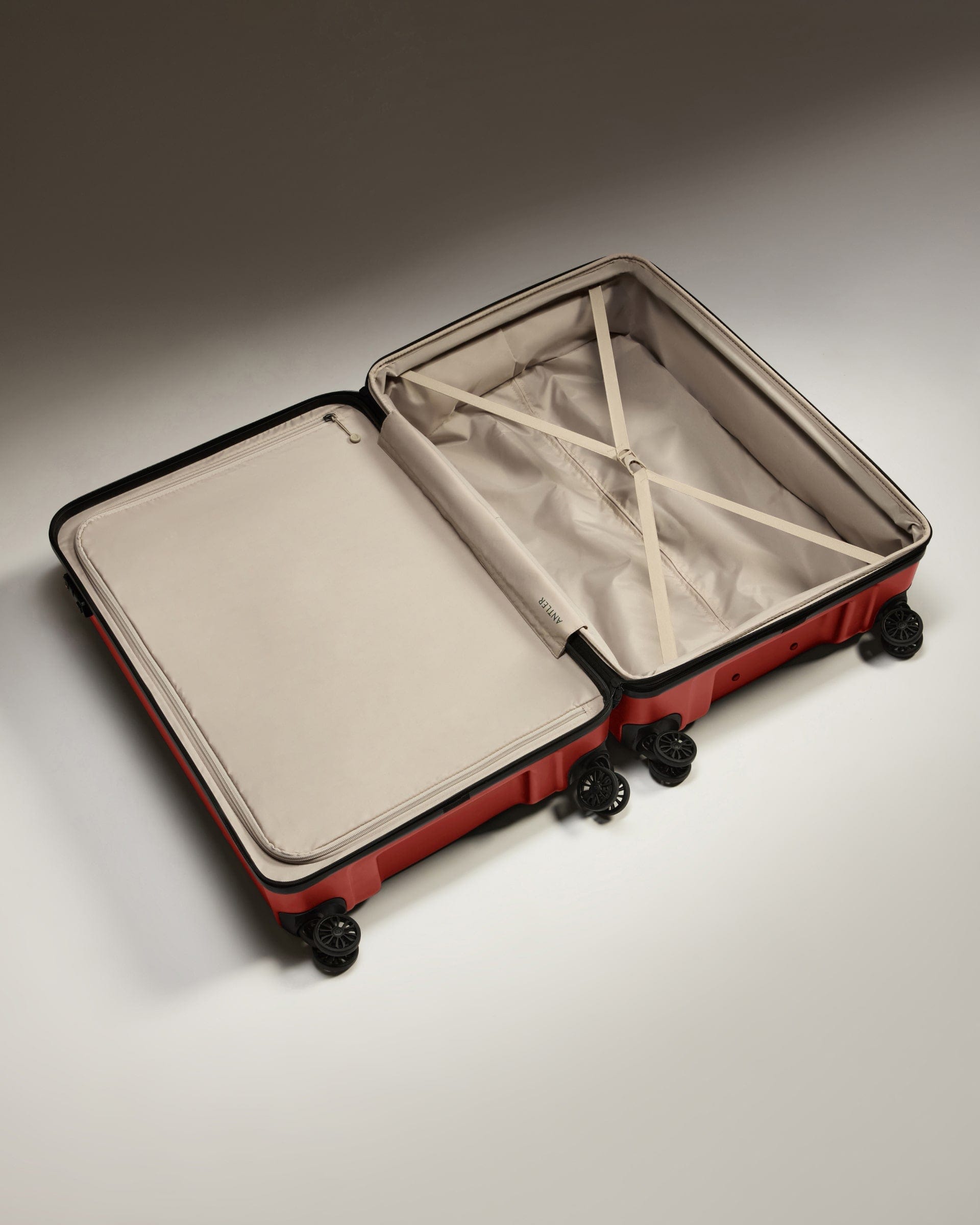 Antler Luggage -  Large Suitcase in Red Orange - Logo - Hard Suitcase - Large Large Suitcase Red Orange - Logo | Lightweight Hard Shell Luggage
