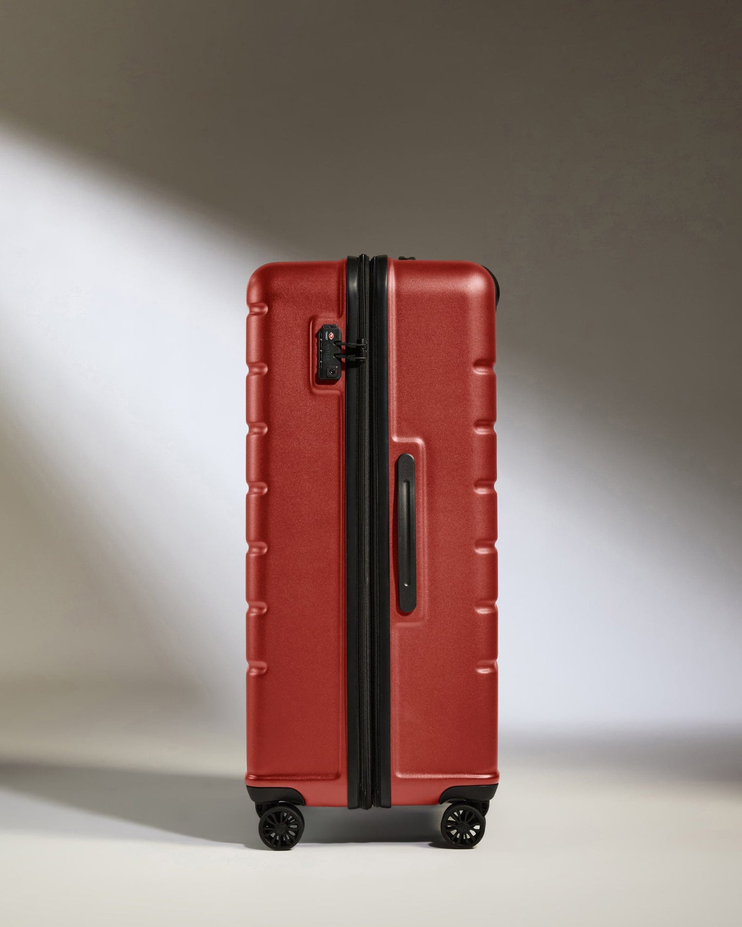 Antler Luggage -  Large Suitcase in Red Orange - Logo - Hard Suitcase - Large Large Suitcase Red Orange - Logo | Lightweight Hard Shell Luggage
