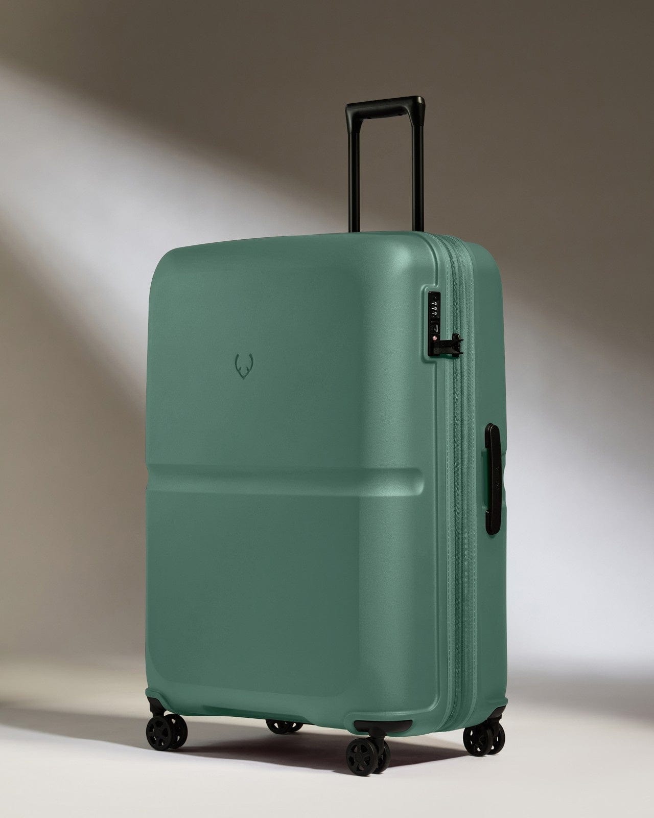 Antler Luggage -  Large Suitcase in Seagrass Green - Single Stripe - Hard Suitcase - Large Large Suitcase in Green - Single Stripe | Checked Luggage & Large Suitcases