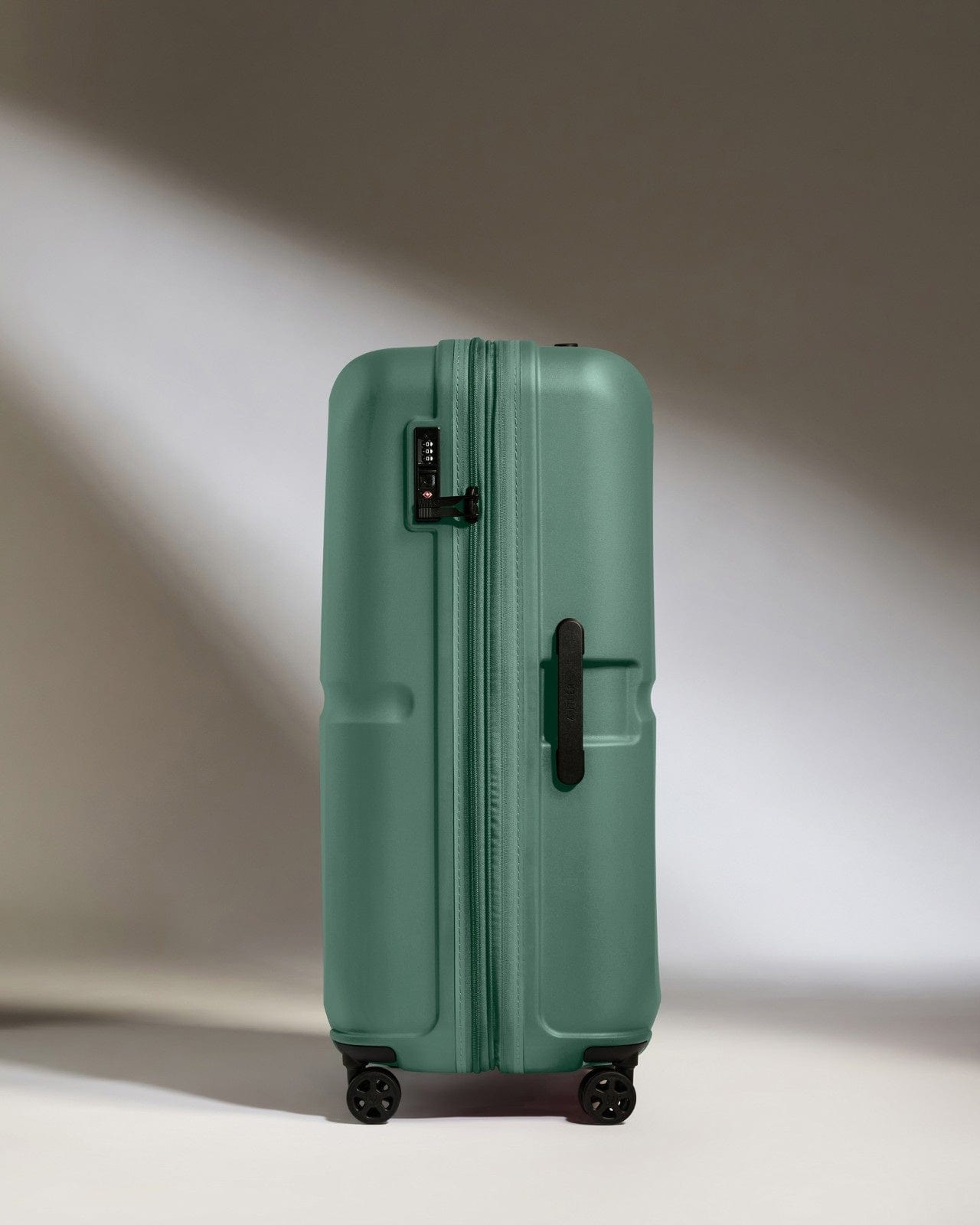 Antler Luggage -  Large Suitcase in Seagrass Green - Single Stripe - Hard Suitcase - Large Large Suitcase in Green - Single Stripe | Checked Luggage & Large Suitcases