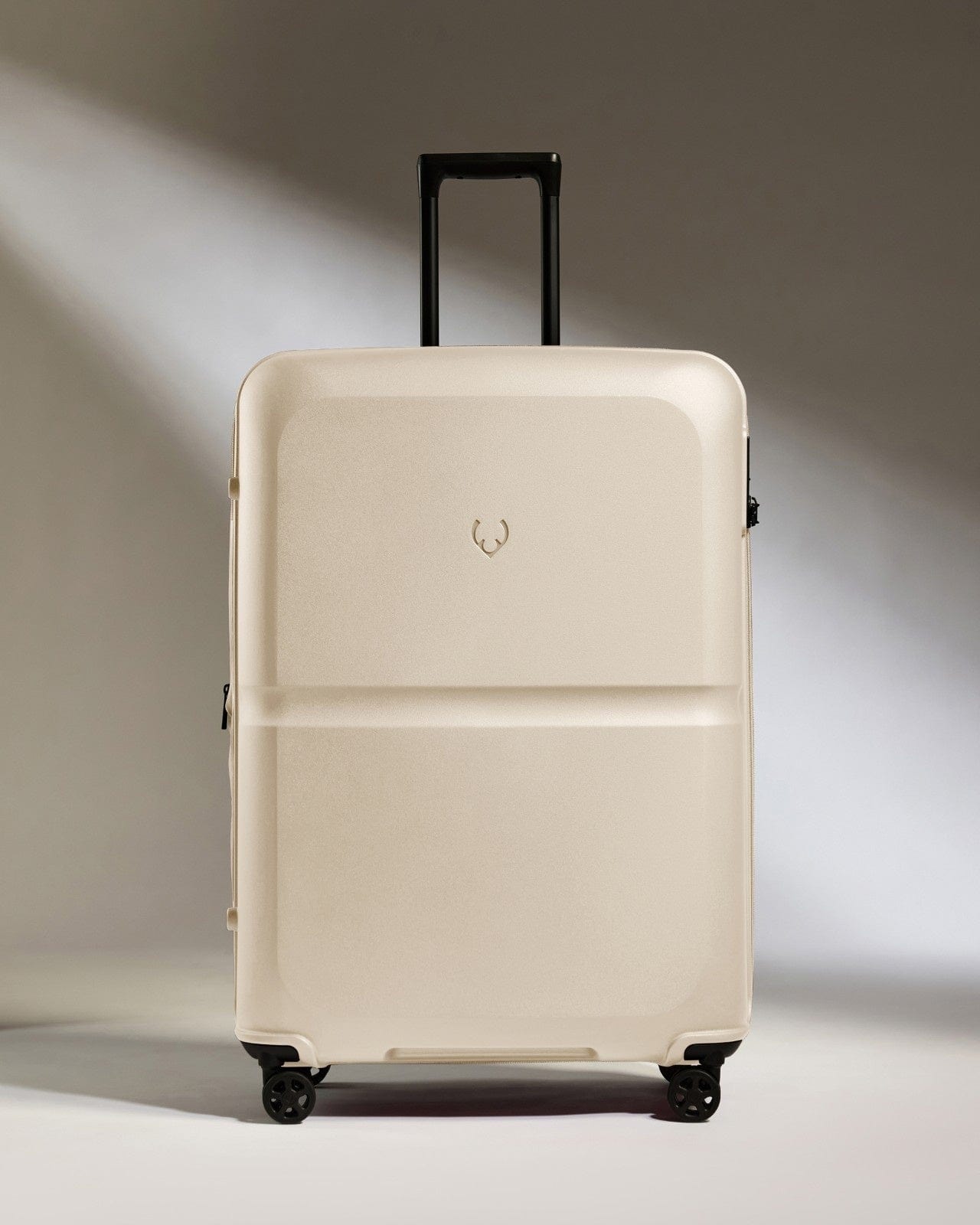 Antler Luggage -  Large Suitcase in Wheat Beige - Single Stripe - Hard Suitcase - Large Large Suitcase in Beige - Single Stripe | Checked Luggage & Large Suitcases