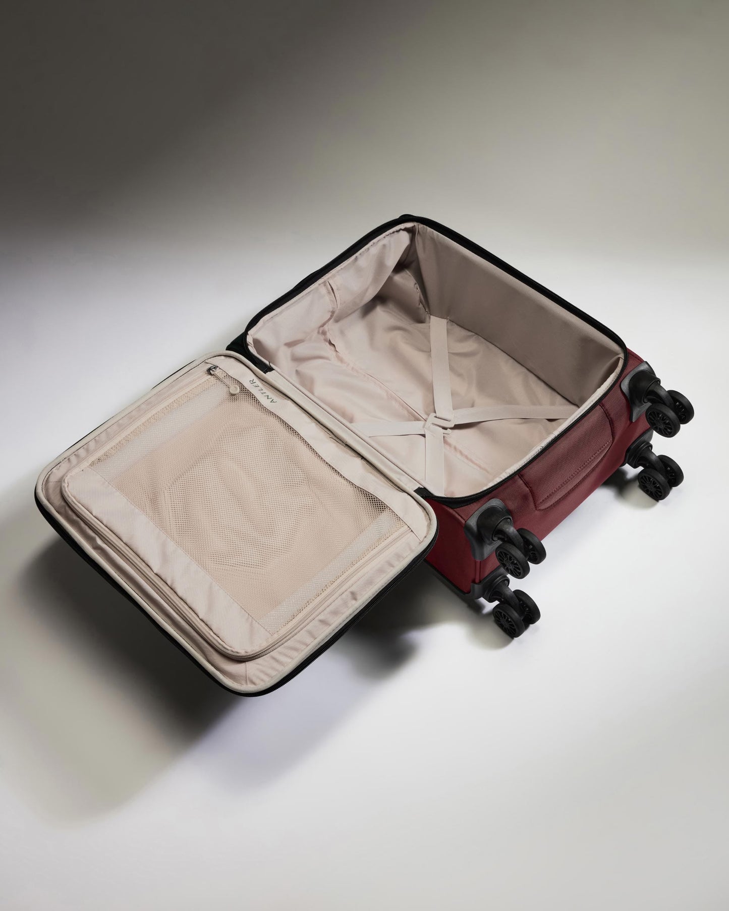 Antler Luggage -  Lightest Cabin Suitcase in Cedar - Soft Stripe 2.0 - Soft Suitcase - Standard Cabin Lightest Cabin Suitcase in Cedar - Soft Stripe 2.0 | Soft Suitcase & Cabin Bag