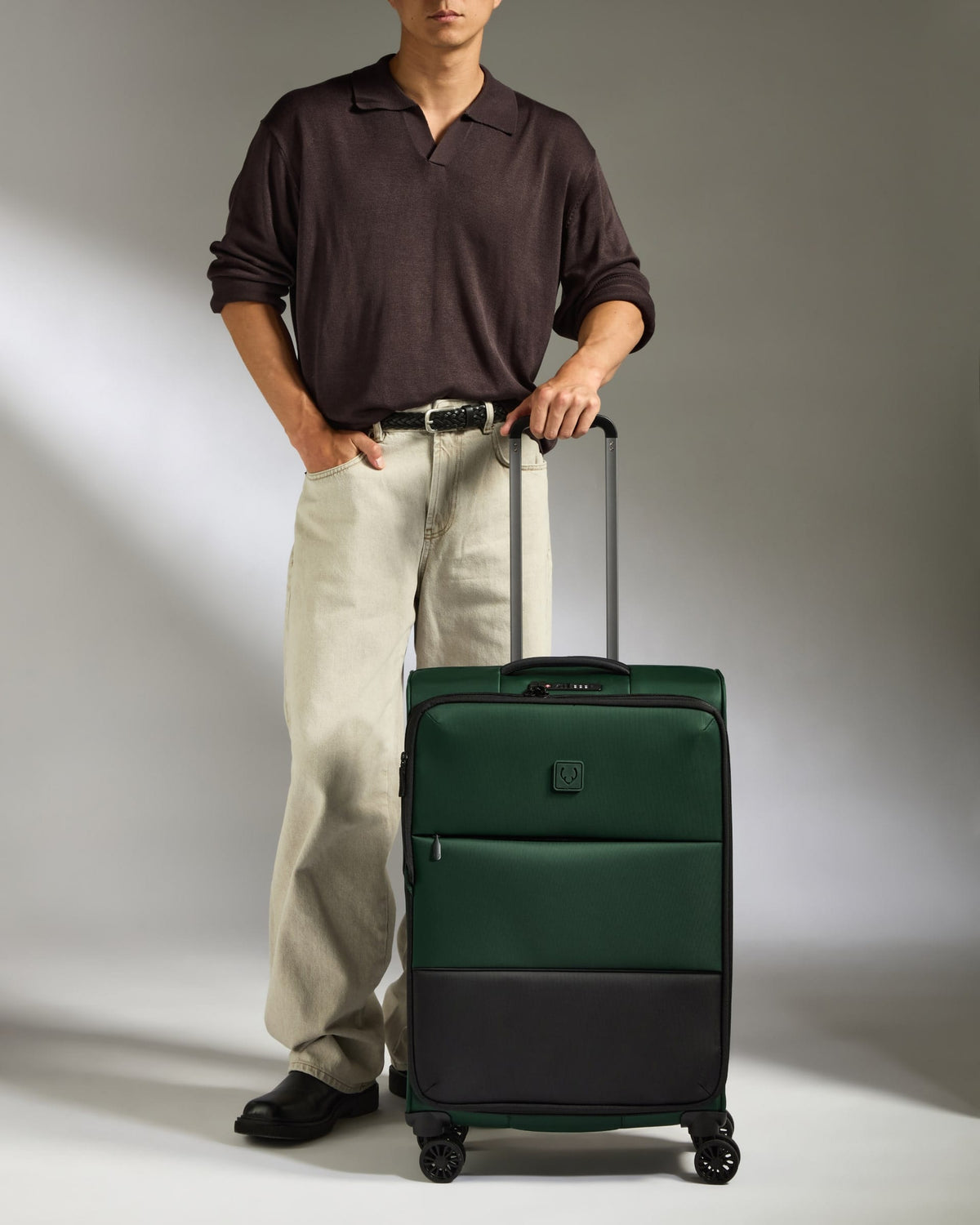 Antler Luggage -  Lightest Medium Suitcase in Antler Green - Soft Stripe 2.0 - Soft Suitcase - Medium Lightest Medium Suitcase in Green - Soft Stripe 2.0 | Soft Suitcase