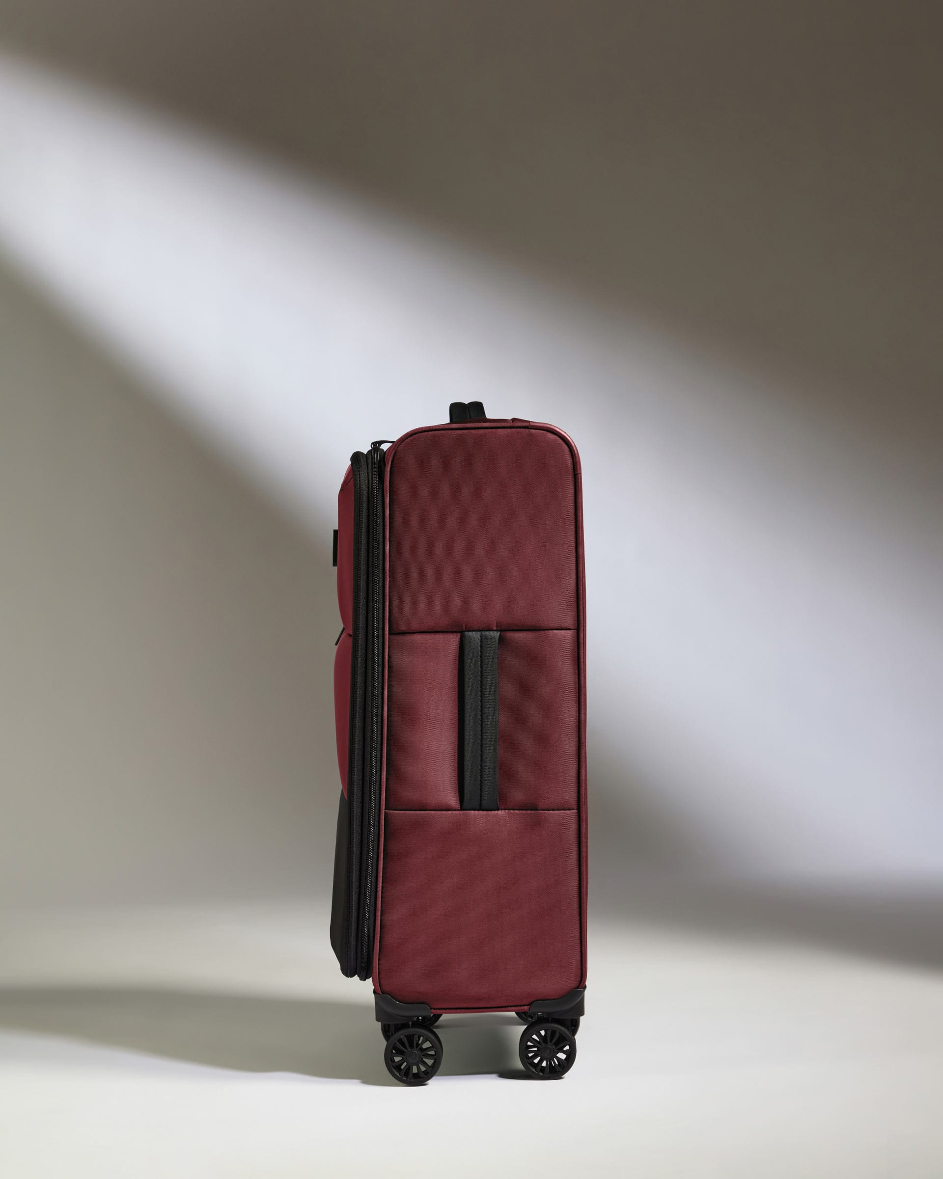 Antler Luggage -  Lightest Medium Suitcase in Cedar - Soft Stripe 2.0 - Soft Suitcase - Medium Lightest Medium Suitcase in Cedar - Soft Stripe 2.0 | Soft Suitcase