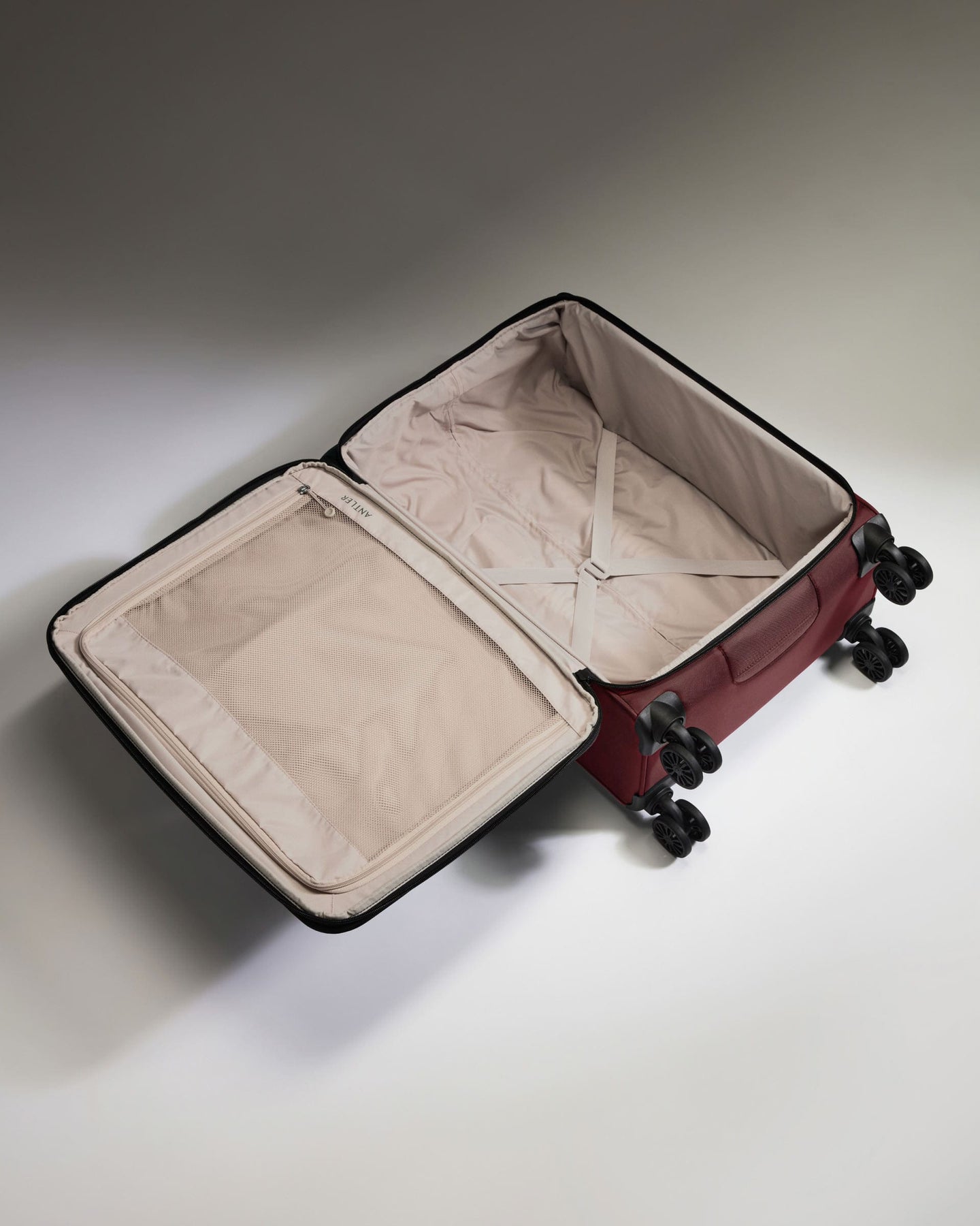Antler Luggage -  Lightest Medium Suitcase in Cedar - Soft Stripe 2.0 - Soft Suitcase - Medium Lightest Medium Suitcase in Cedar - Soft Stripe 2.0 | Soft Suitcase