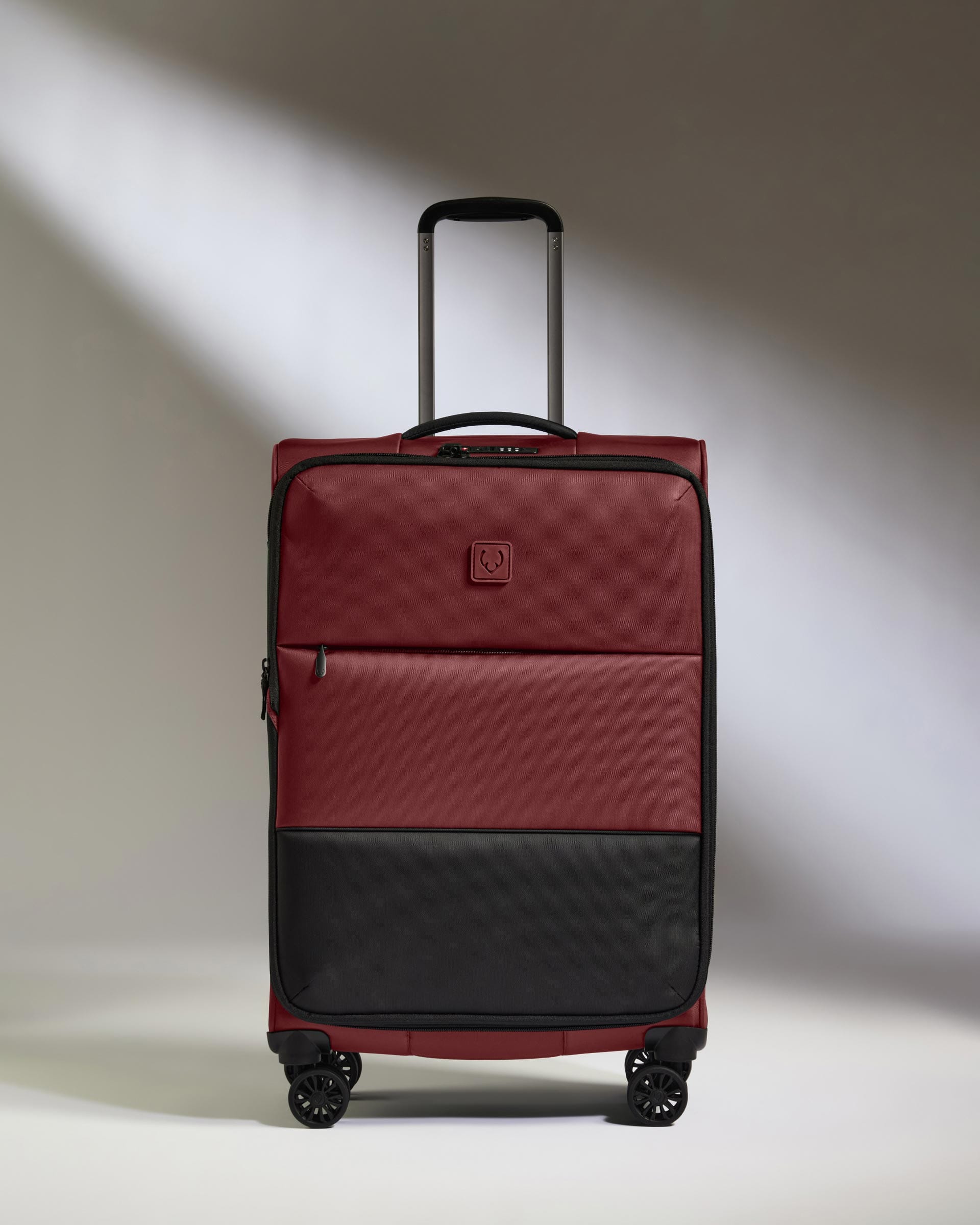 Antler Luggage -  Lightest Medium Suitcase in Cedar - Soft Stripe 2.0 - Soft Suitcase - Medium Lightest Medium Suitcase in Cedar - Soft Stripe 2.0 | Soft Suitcase