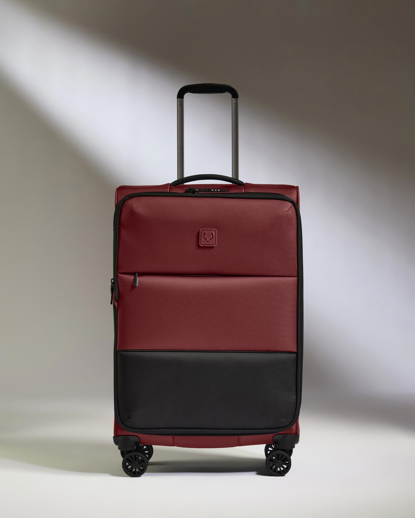 Antler Luggage -  Lightest Medium Suitcase in Cedar - Soft Stripe 2.0 - Soft Suitcase - Medium Lightest Medium Suitcase in Cedar - Soft Stripe 2.0 | Soft Suitcase