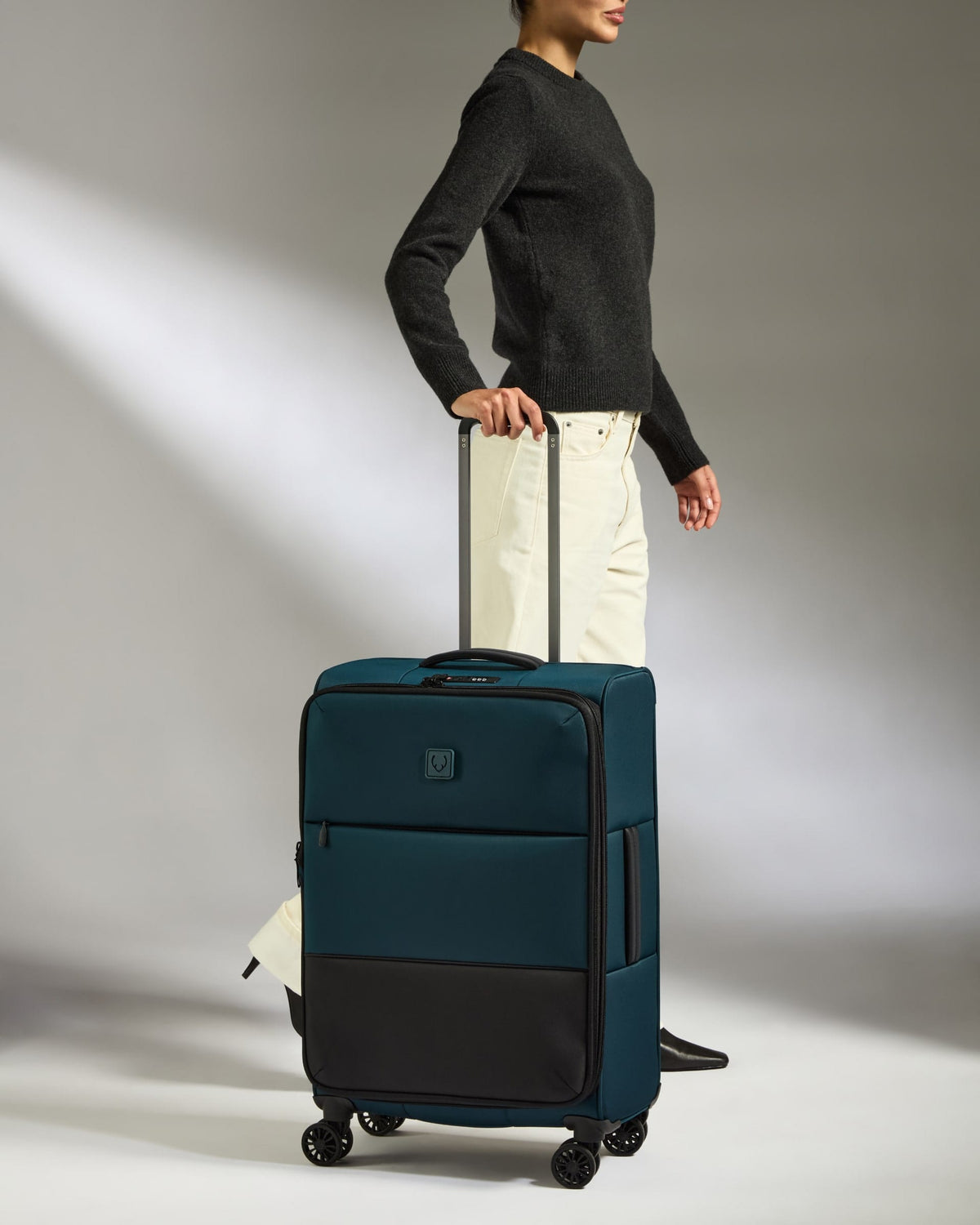 Antler Luggage -  Lightest Medium Suitcase in Indigo Blue - Soft Stripe 2.0 - Soft Suitcase - Medium Lightest Medium Suitcase in Navy - Soft Stripe 2.0 | Soft Suitcase