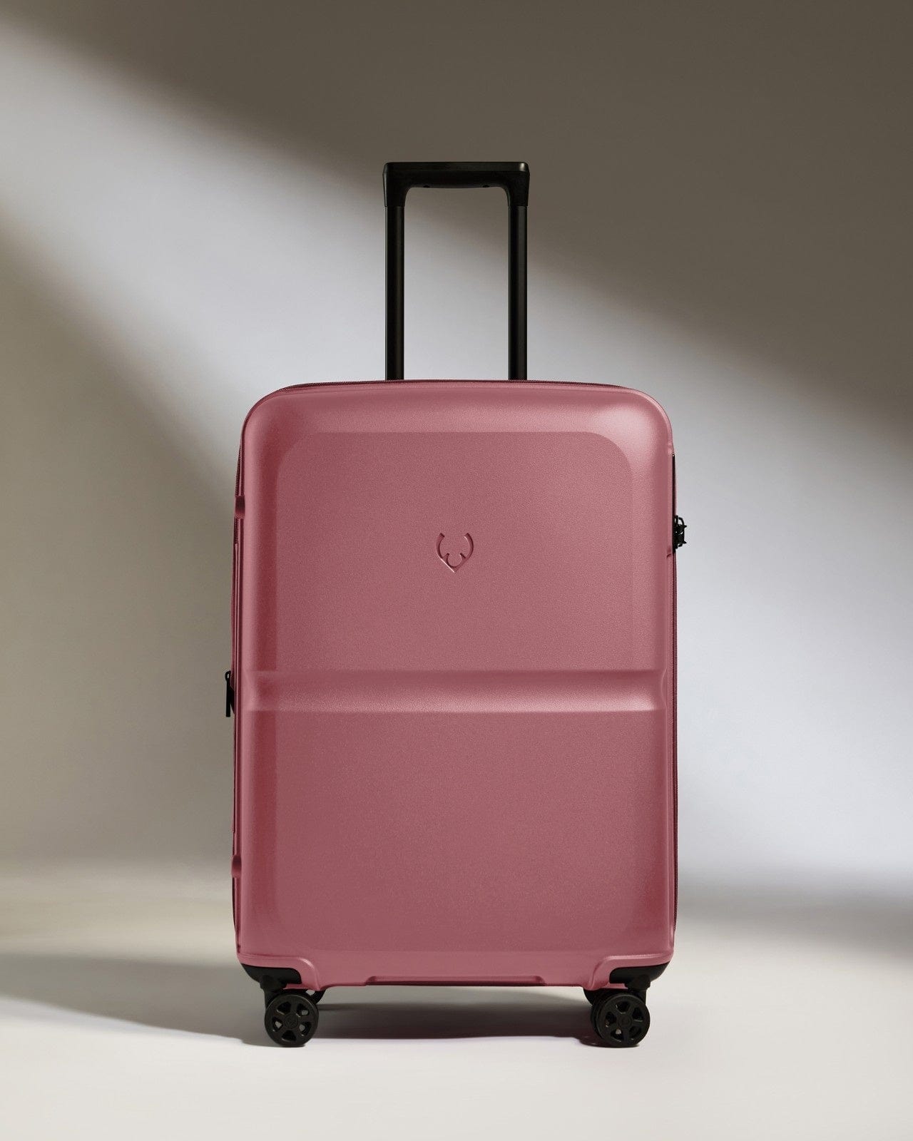 Antler Luggage -  Medium Suitcase in Clay Pink - Single Stripe - Hard Suitcase - Medium Medium Suitcase in Pink - Single Stripe | Check Luggage