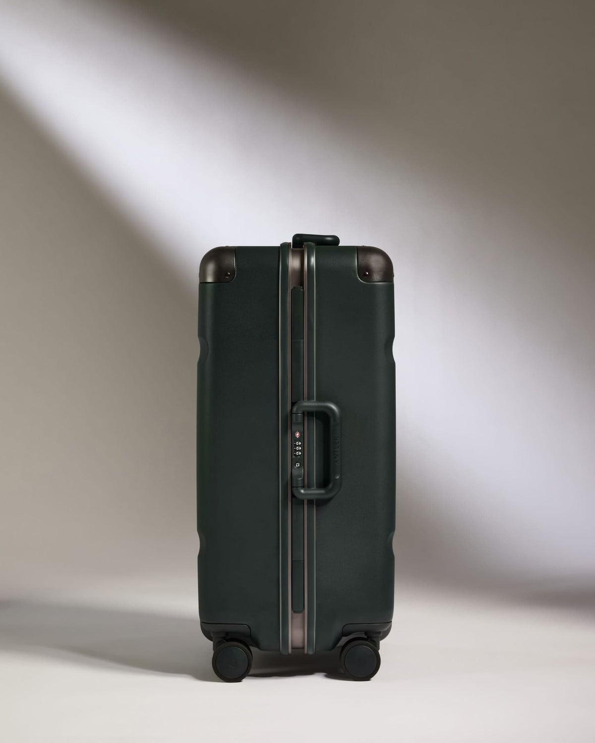Antler Luggage -  Medium Suitcase in Dark Forest Green - Heritage Stripe - Hard Suitcase Medium Suitcase in Dark Forest Green - Heritage Stripe | Premium Hard Shell Trunk Luggage