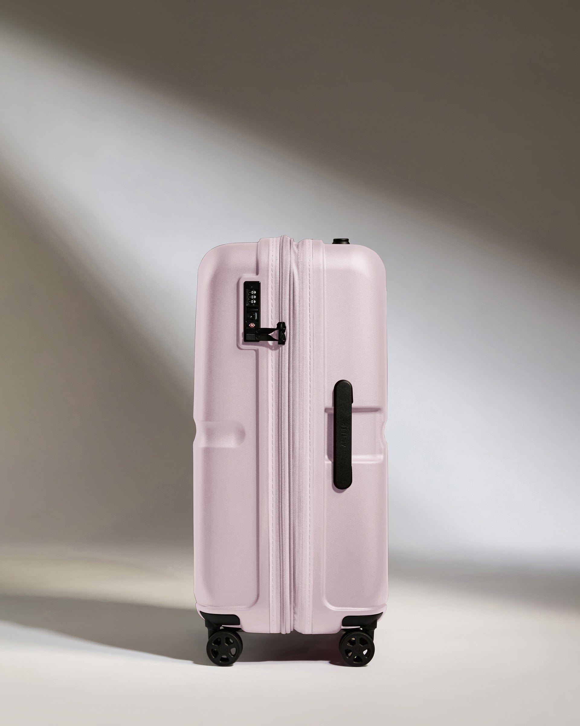 Antler Luggage -  Medium Suitcase in Dusk Pink - Single Stripe - Hard Suitcase - Medium Medium Suitcase in Light Pink - Single Stripe | Check Luggage
