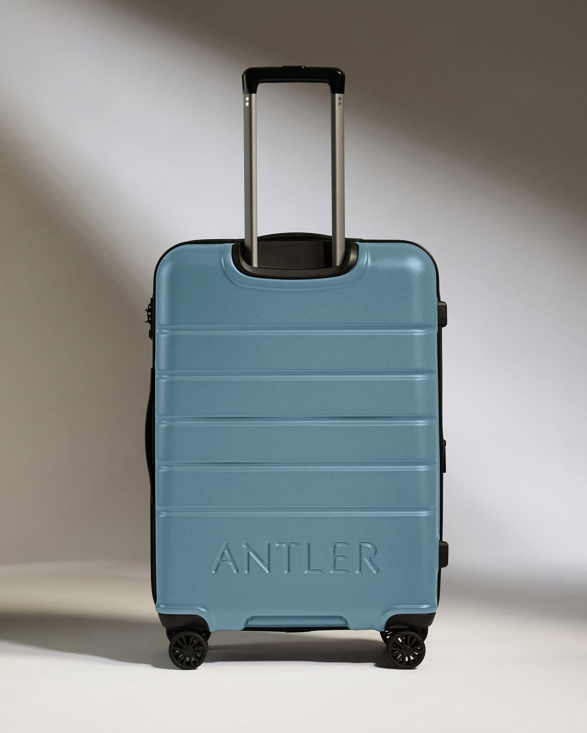 Antler Luggage -  Medium Suitcase in Light Blue - Logo - Hard Suitcase - Medium Medium Suitcase Light Blue - Logo | Lightweight Hard Shell Luggage