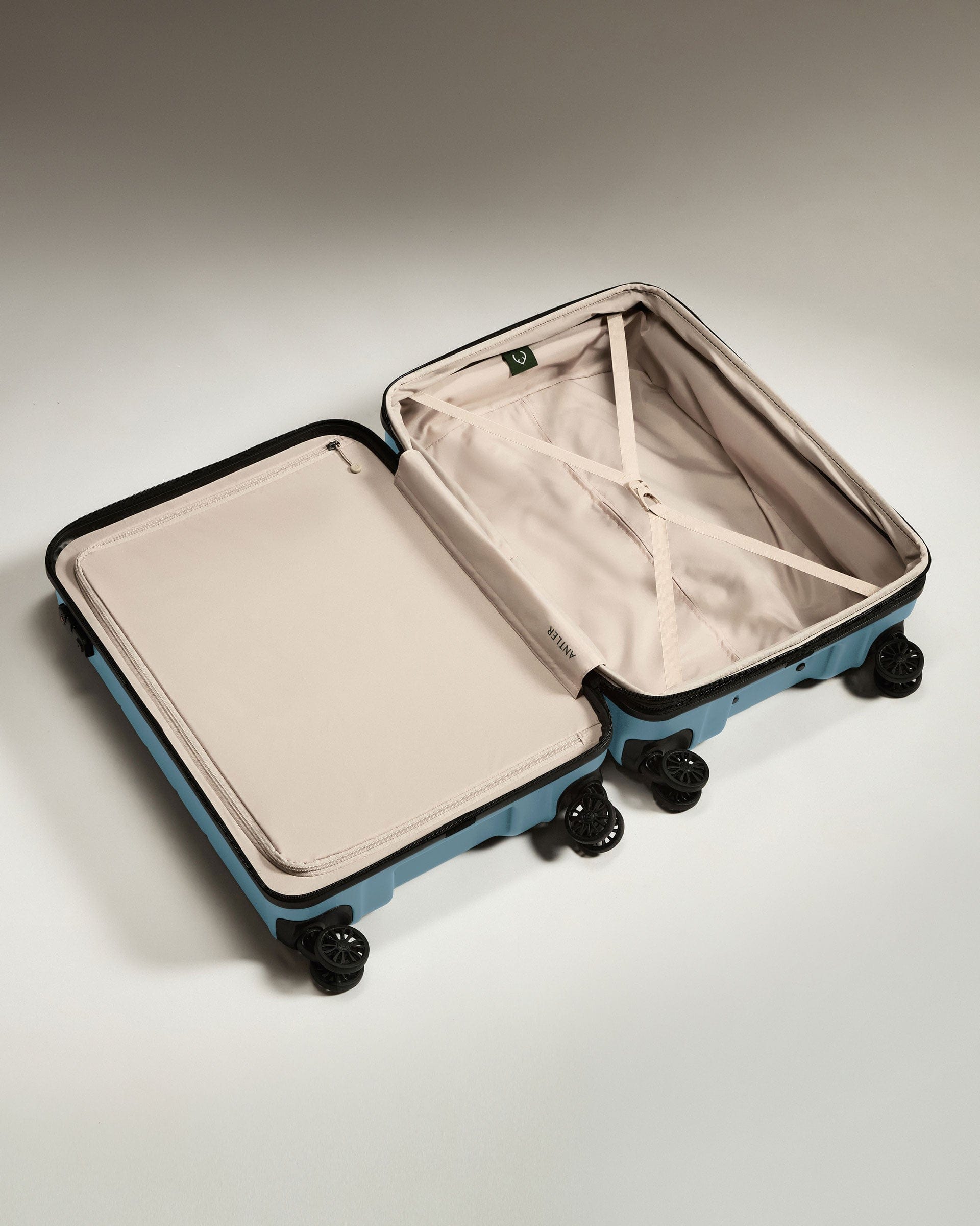 Antler Luggage -  Medium Suitcase in Light Blue - Logo - Hard Suitcase - Medium Medium Suitcase Light Blue - Logo | Lightweight Hard Shell Luggage
