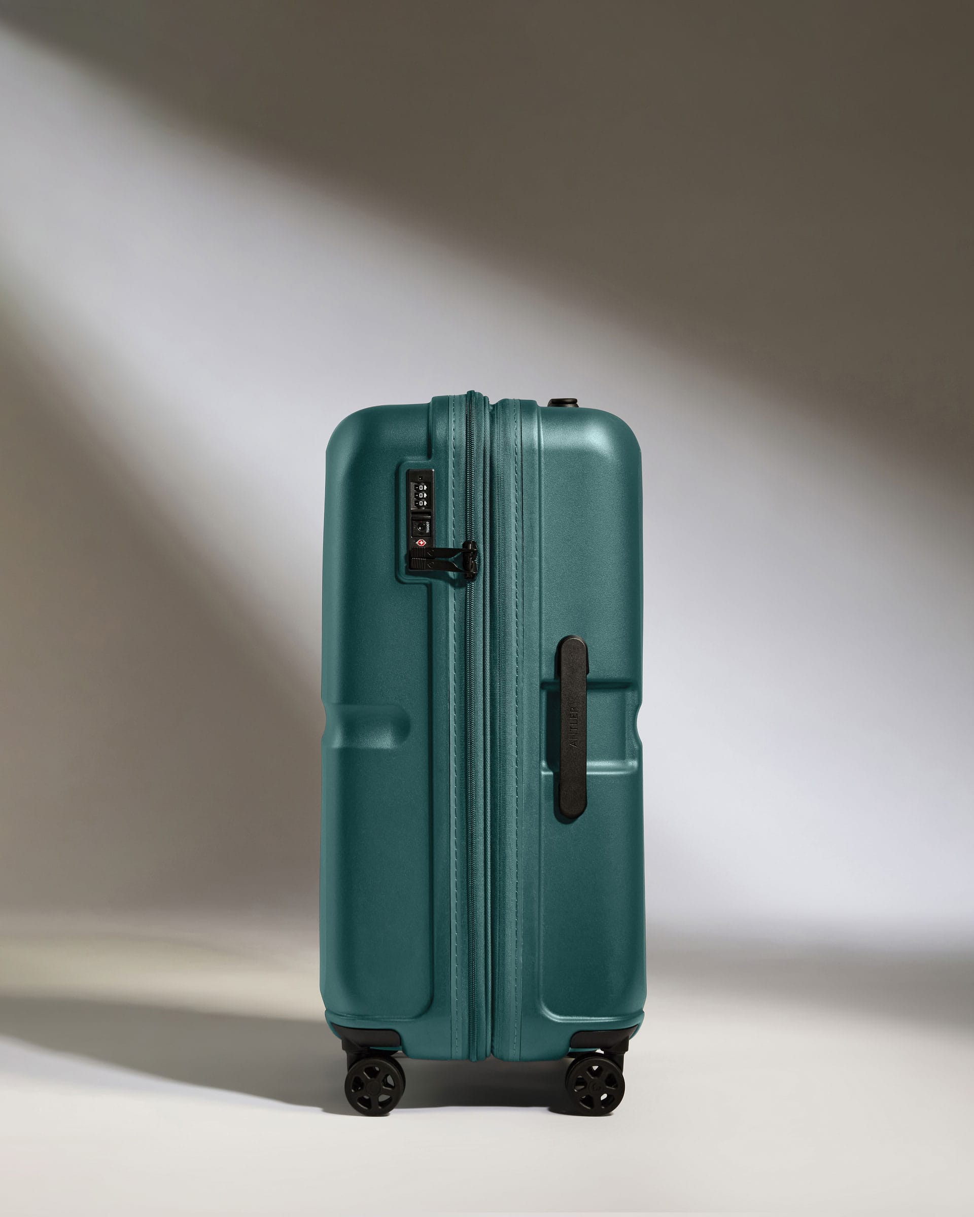 Antler Luggage -  Medium Suitcase in Marsh Blue - Single Stripe - Hard Suitcase - Medium Medium Suitcase in Blue - Single Stripe | Check Luggage