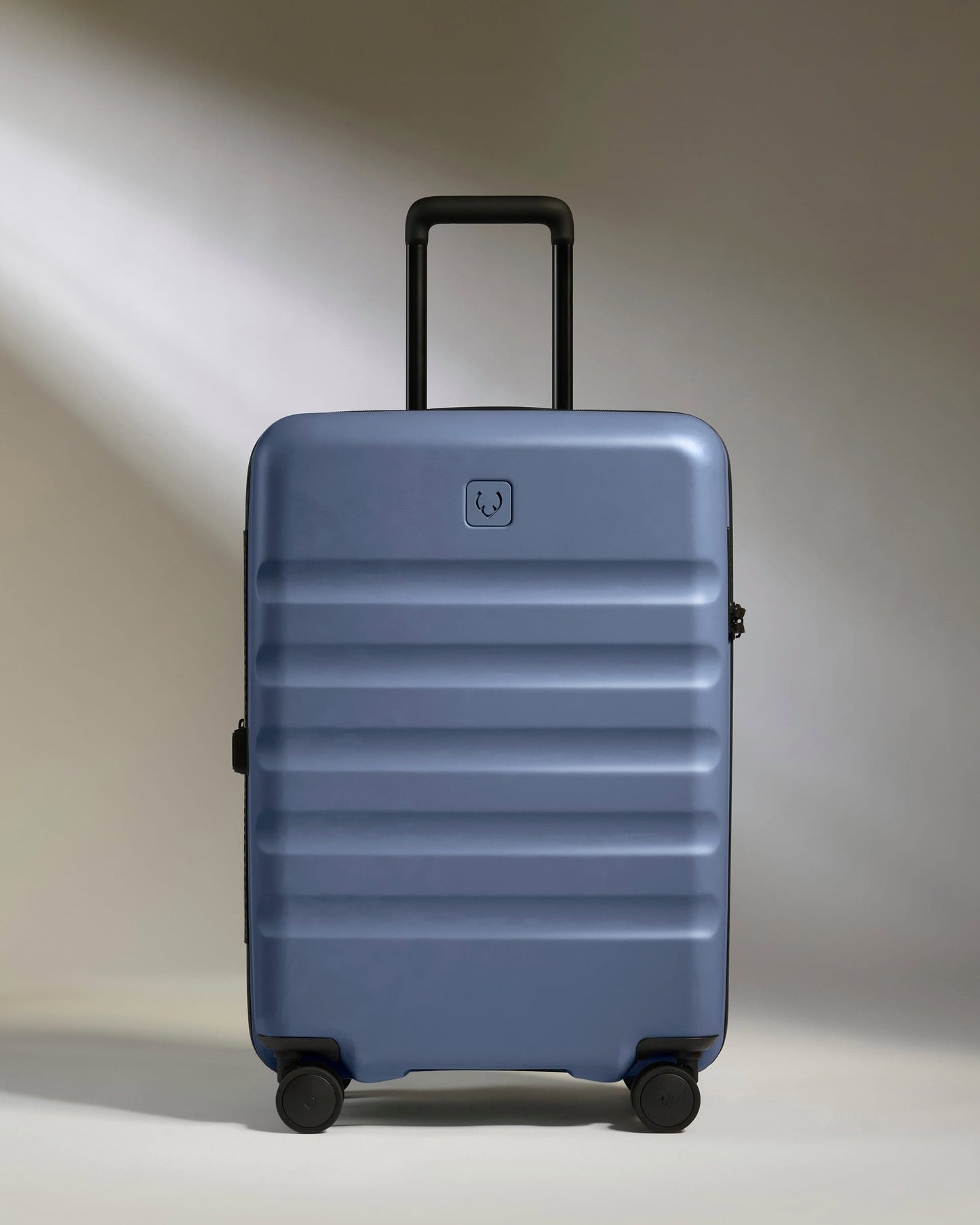 Antler Luggage -  Medium Suitcase in Ocean Blue - Icon Stripe - Hard Suitcase - Medium Medium suitcase in Blue - Icon Stripe | Lightweight & Hard Shell Suitcase