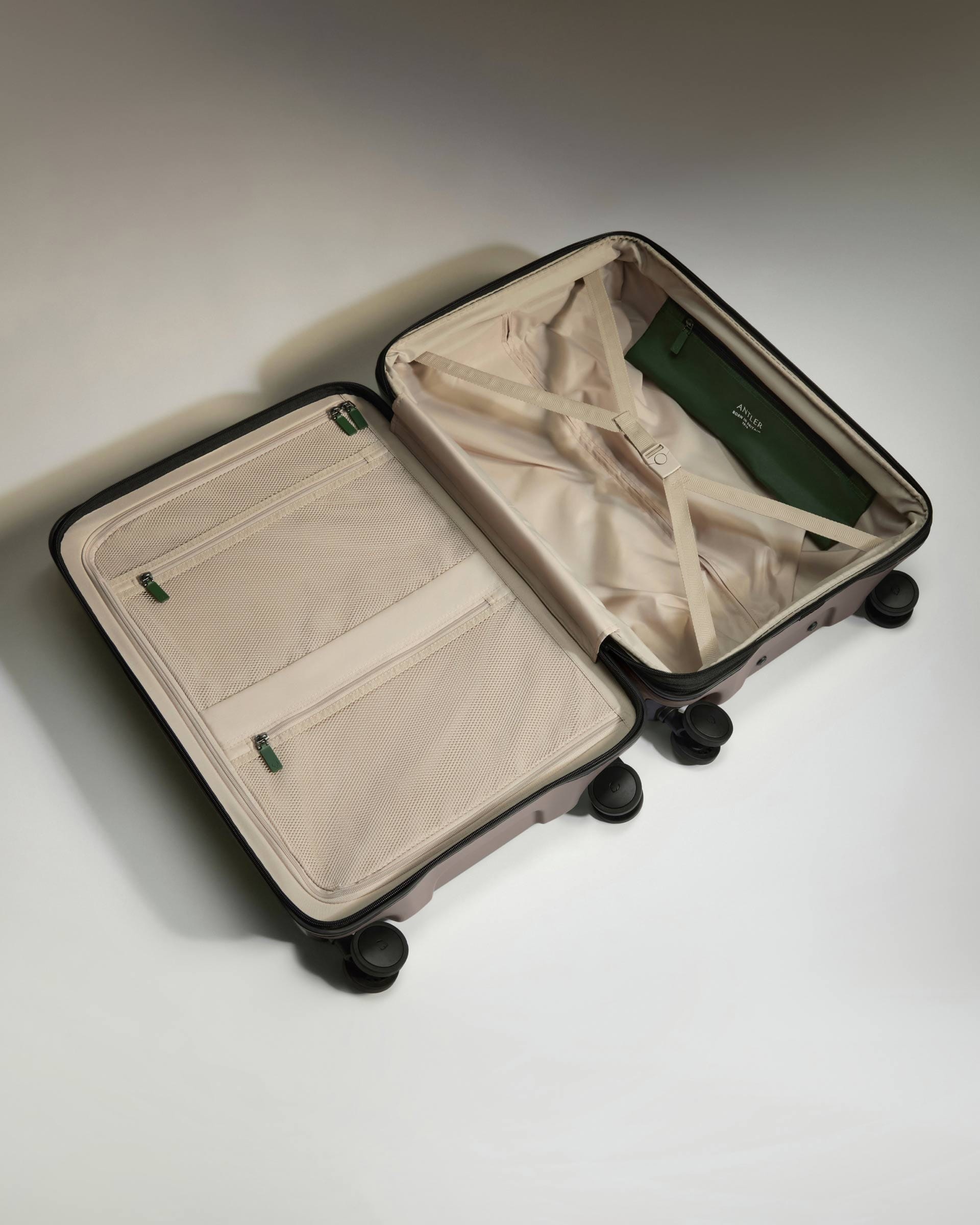 Antler Luggage -  Medium Suitcase in Pebble Grey - Icon Stripe - Hard Suitcase - Medium Medium suitcase in Grey - Icon Stripe | Lightweight & Hard Shell Suitcase