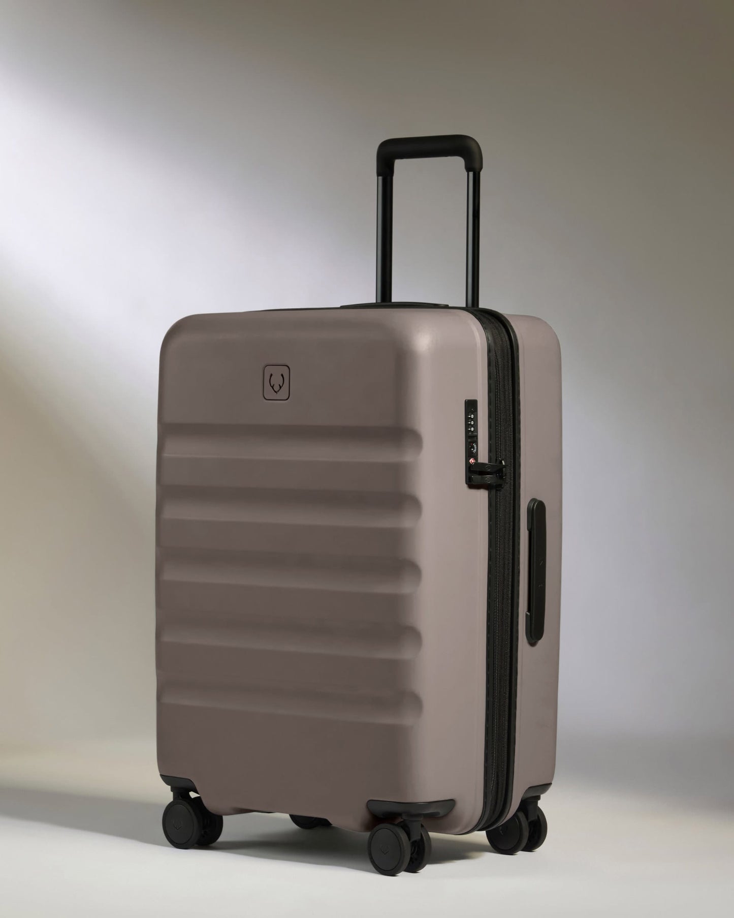 Antler Luggage -  Medium Suitcase in Pebble Grey - Icon Stripe - Hard Suitcase - Medium Medium suitcase in Grey - Icon Stripe | Lightweight & Hard Shell Suitcase