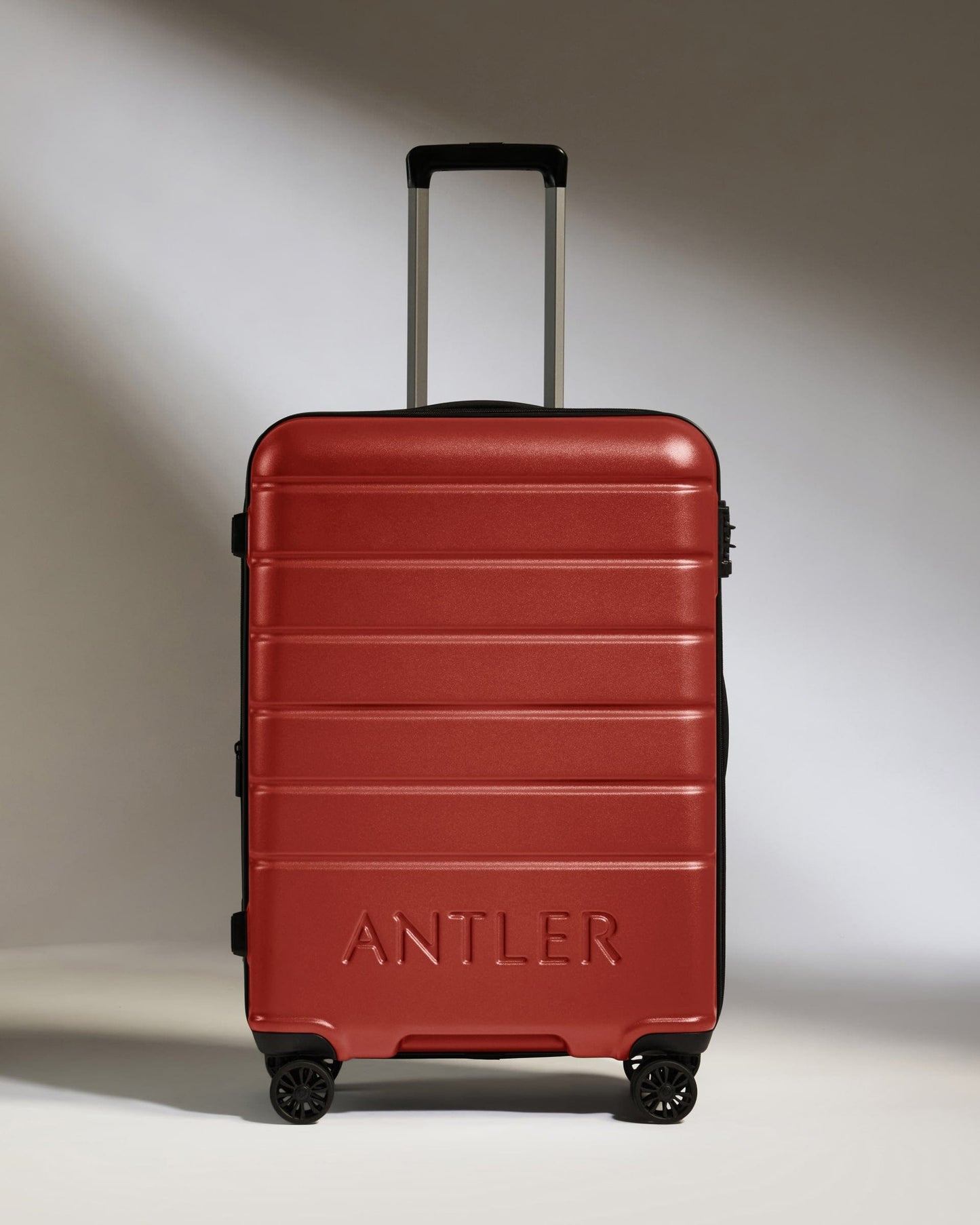 Antler Luggage -  Medium Suitcase in Red Orange - Logo - Hard Suitcase - Medium Medium Suitcase Red Orange - Logo | Lightweight Hard Shell Luggage