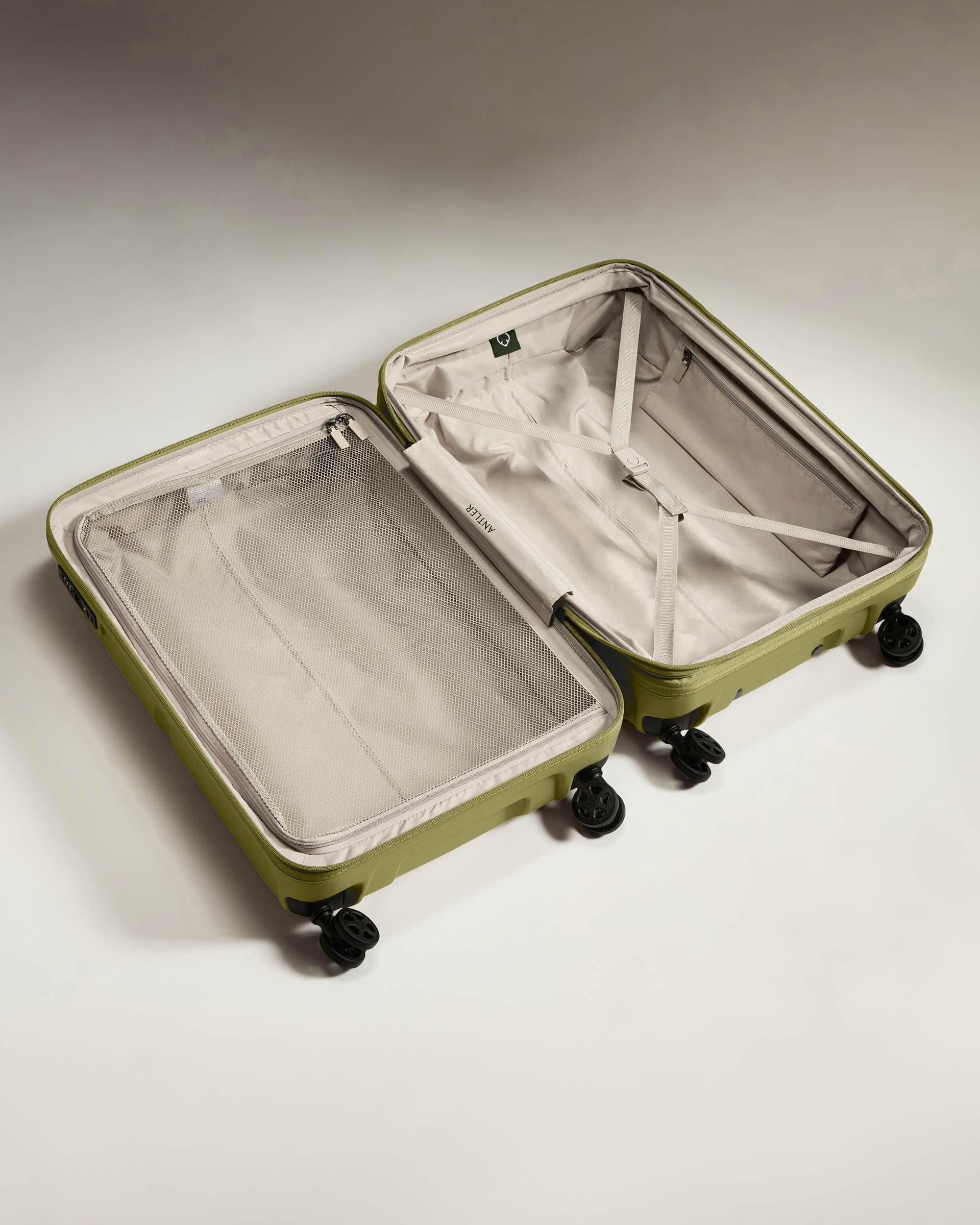 Antler Luggage -  Medium Suitcase in Reed Green - Single Stripe - Hard Suitcase - Medium Medium Suitcase in Green - Single Stripe | Check Luggage