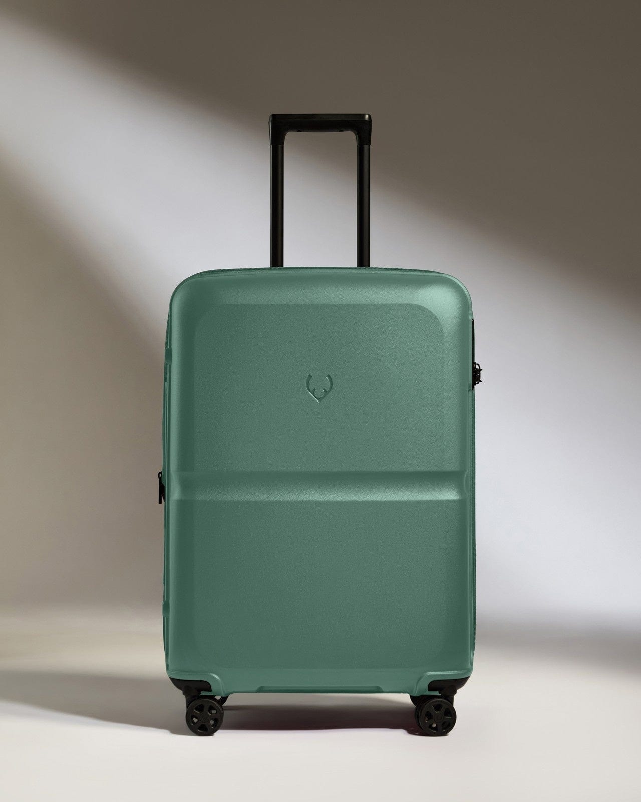 Antler Luggage -  Medium Suitcase in Seagrass Green - Single Stripe - Hard Suitcase - Medium Medium Suitcase in Green - Single Stripe | Check Luggage