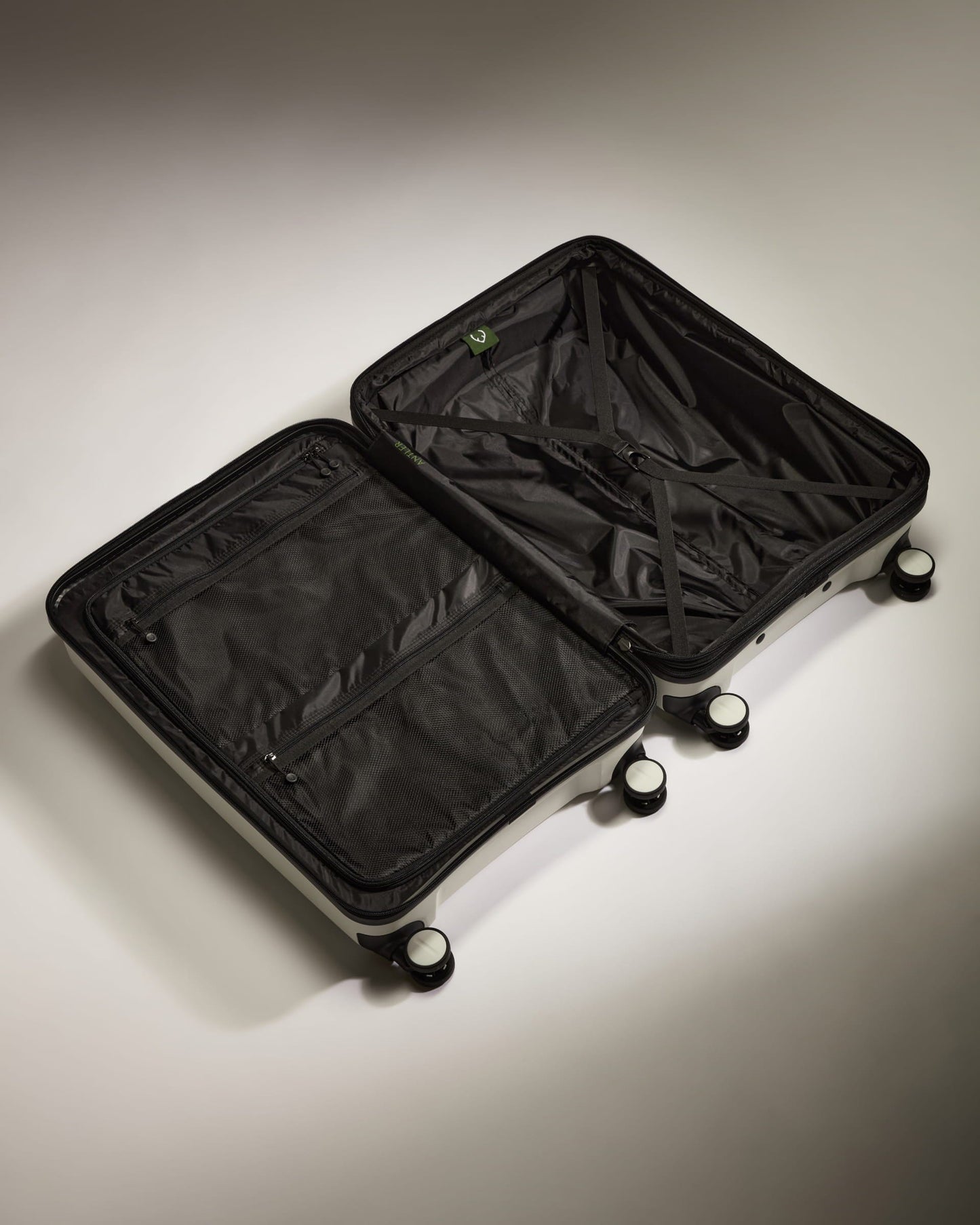 Antler Luggage -  Medium Suitcase in White - Logo Stripe - Hard Suitcase - Medium Medium Suitcase White - Logo Stripe | Lightweight Hard Shell Luggage