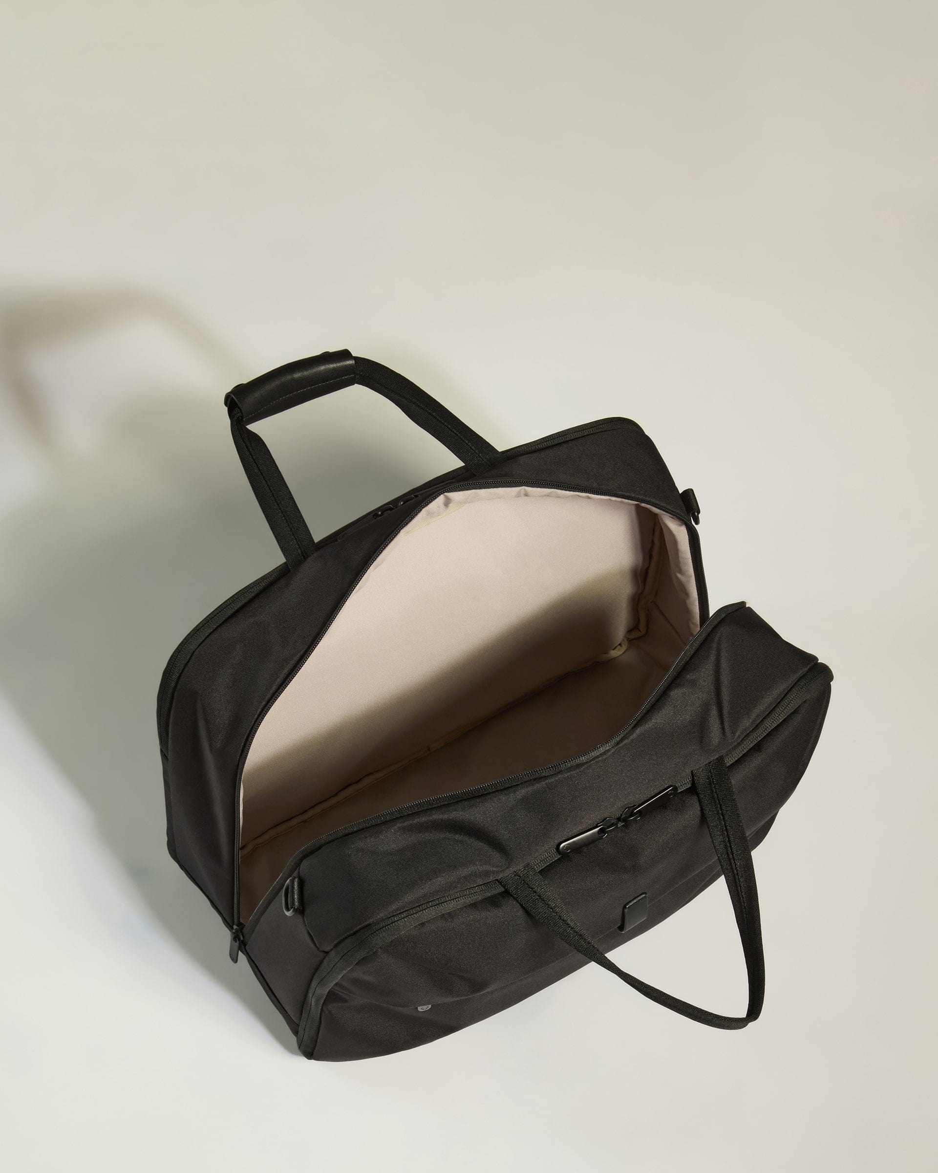 Antler Luggage -  Overnight Bag in Black - Urban Light - Overnight Bags Overnight Bag in Black - Urban Light | Weekend Bags & Overnight Travel Bags