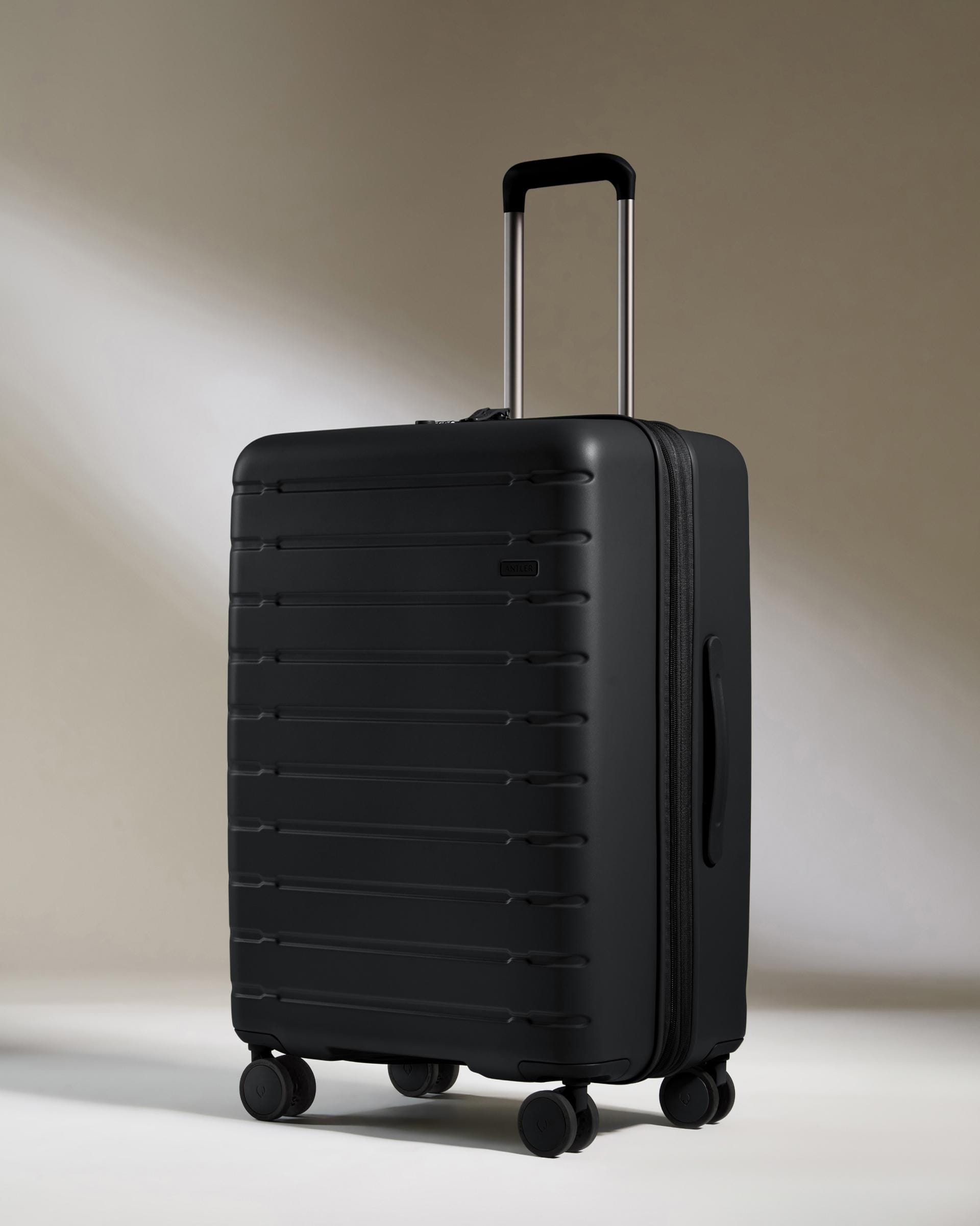 Medium Suitcase Midnight Stamford 2.0