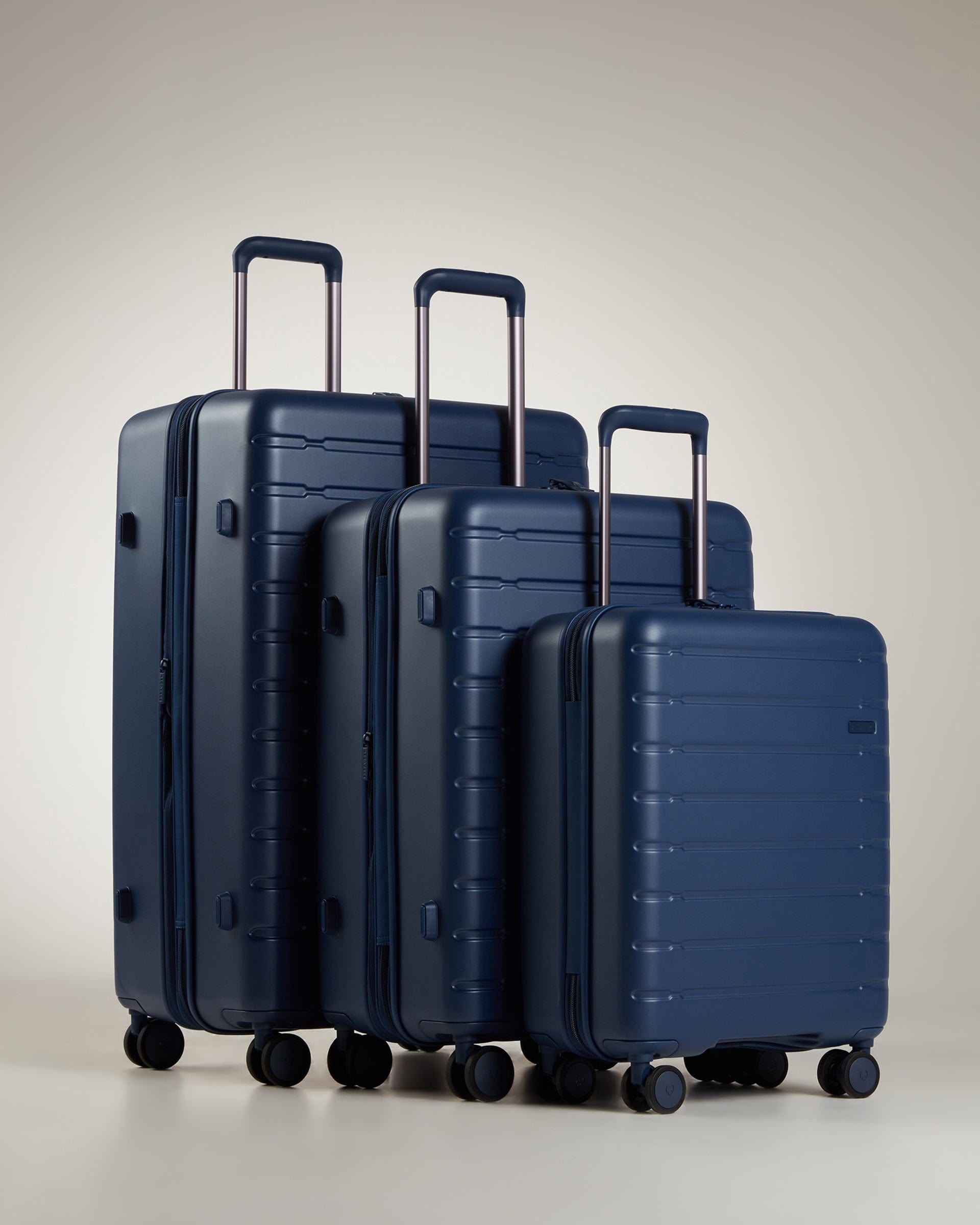 Antler store suitcase set
