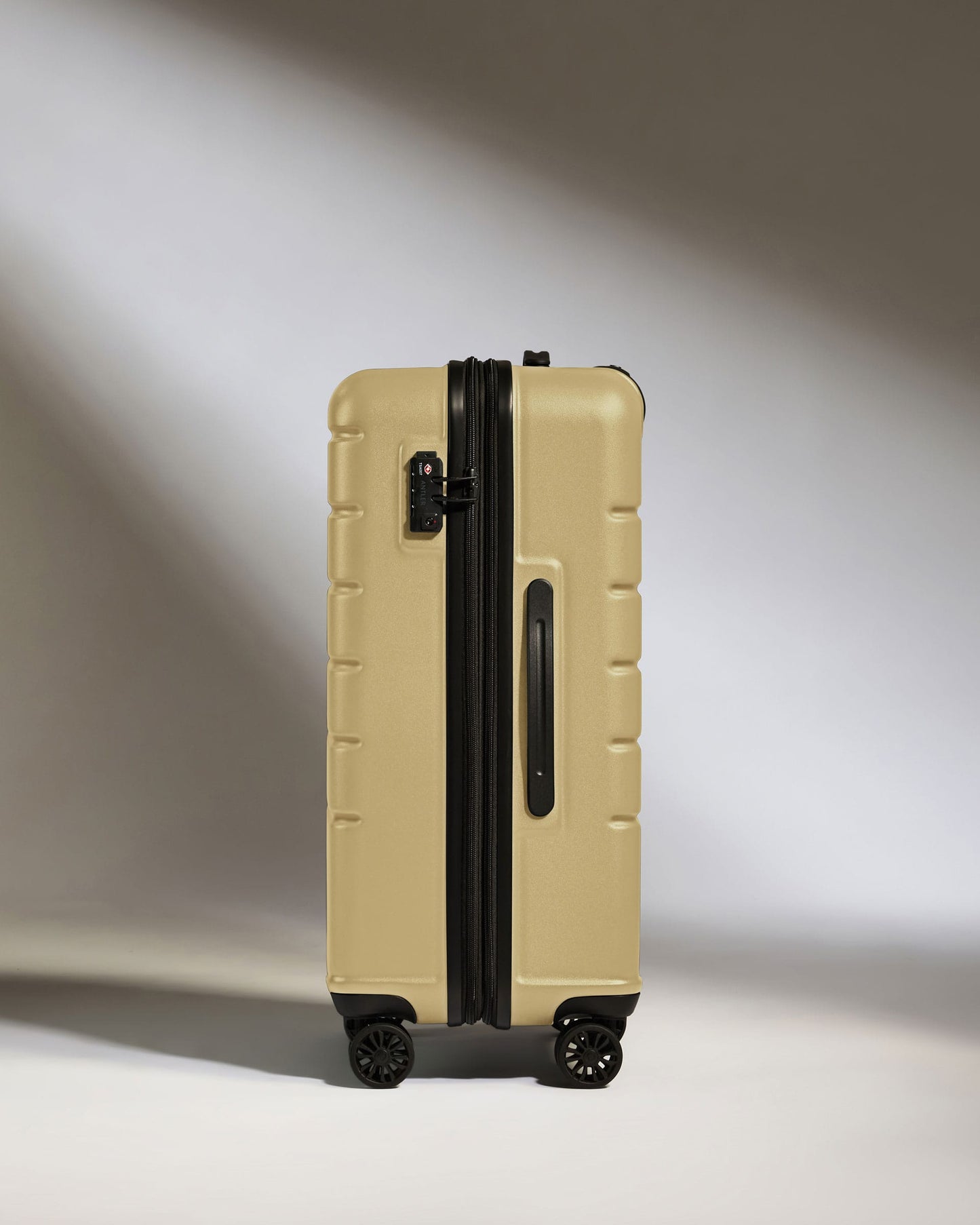Antler Luggage -  Suitcase Set in Dark Sand - Logo - Hard Suitcases Logo Set of 3 Suitcases Yellow | Lightweight Hard Shell Luggage