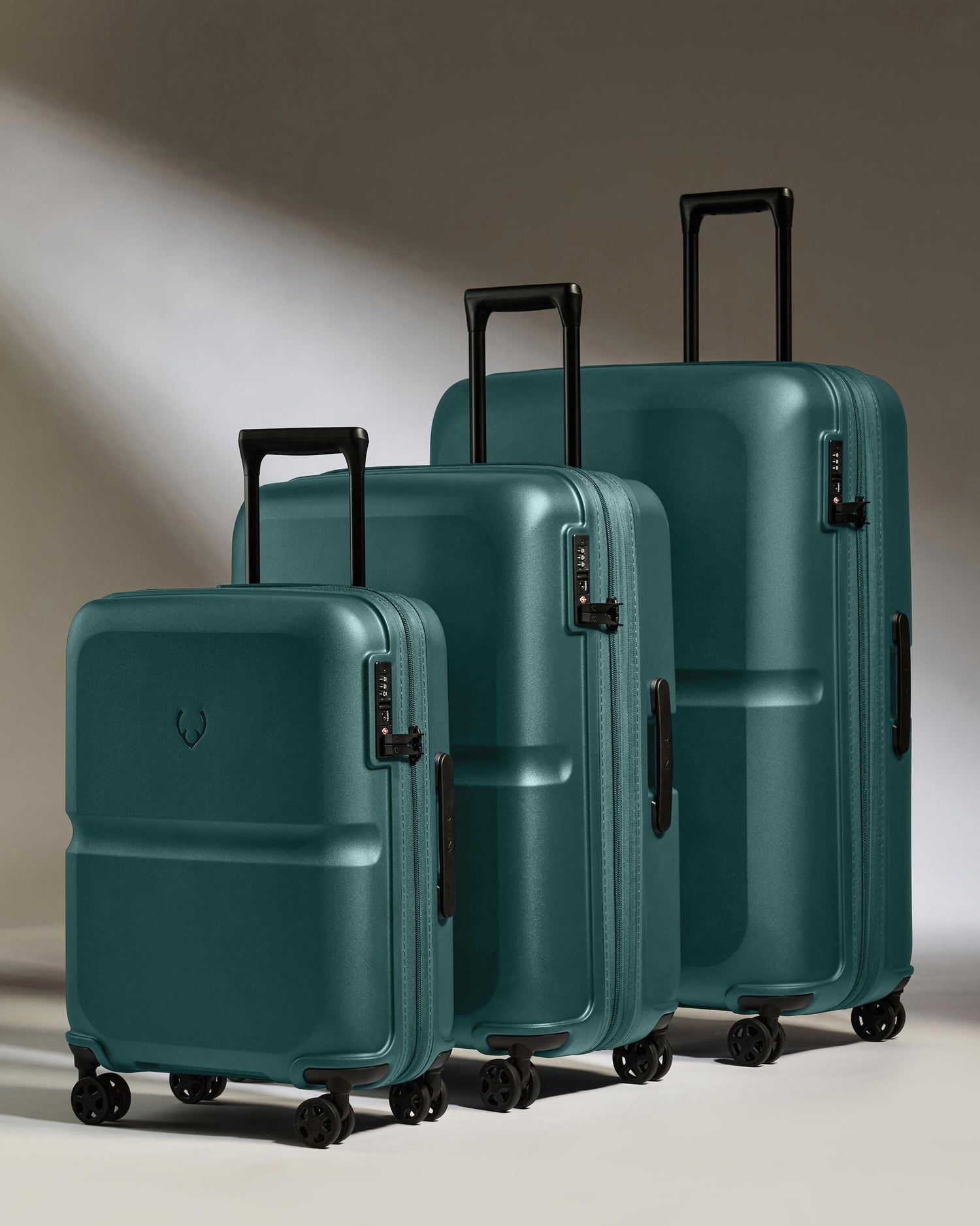 Antler Luggage -  Suitcase Set in Marsh Blue - Single Stripe - Hard Suitcase - Standard Cabin Set Suitcase Set in Blue - Single Stripe | Cabin Luggage & Large Suitcases