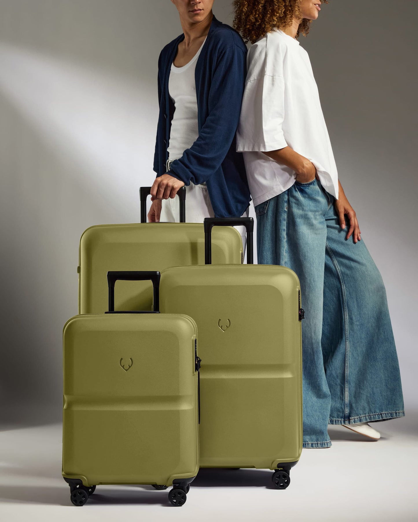 Antler Luggage -  Suitcase Set in Reed Green - Single Stripe - Hard Suitcase - Standard Cabin Set Suitcase Set in Green - Single Stripe | Cabin Luggage & Large Suitcases