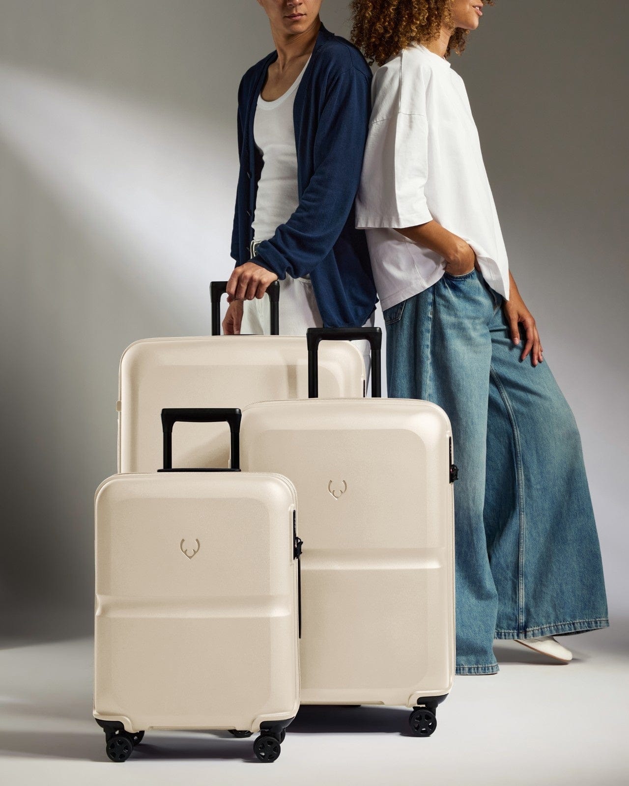 Antler Luggage -  Suitcase Set in Wheat Beige - Single Stripe - Hard Suitcase - Standard Cabin Set Suitcase Set in Beige - Single Stripe | Cabin Luggage & Large Suitcases