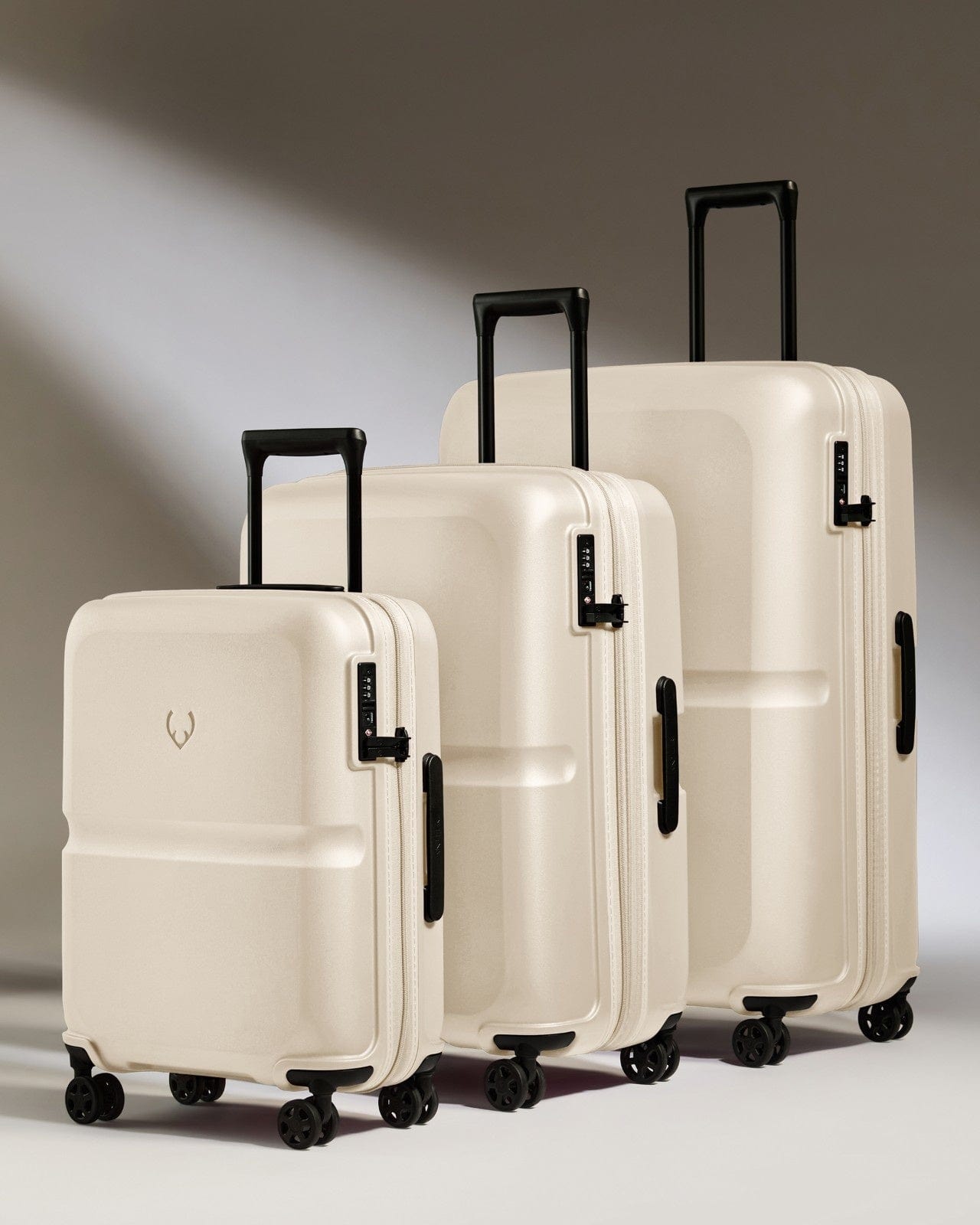 Antler Luggage -  Suitcase Set in Wheat Beige - Single Stripe - Hard Suitcase - Standard Cabin Set Suitcase Set in Beige - Single Stripe | Cabin Luggage & Large Suitcases