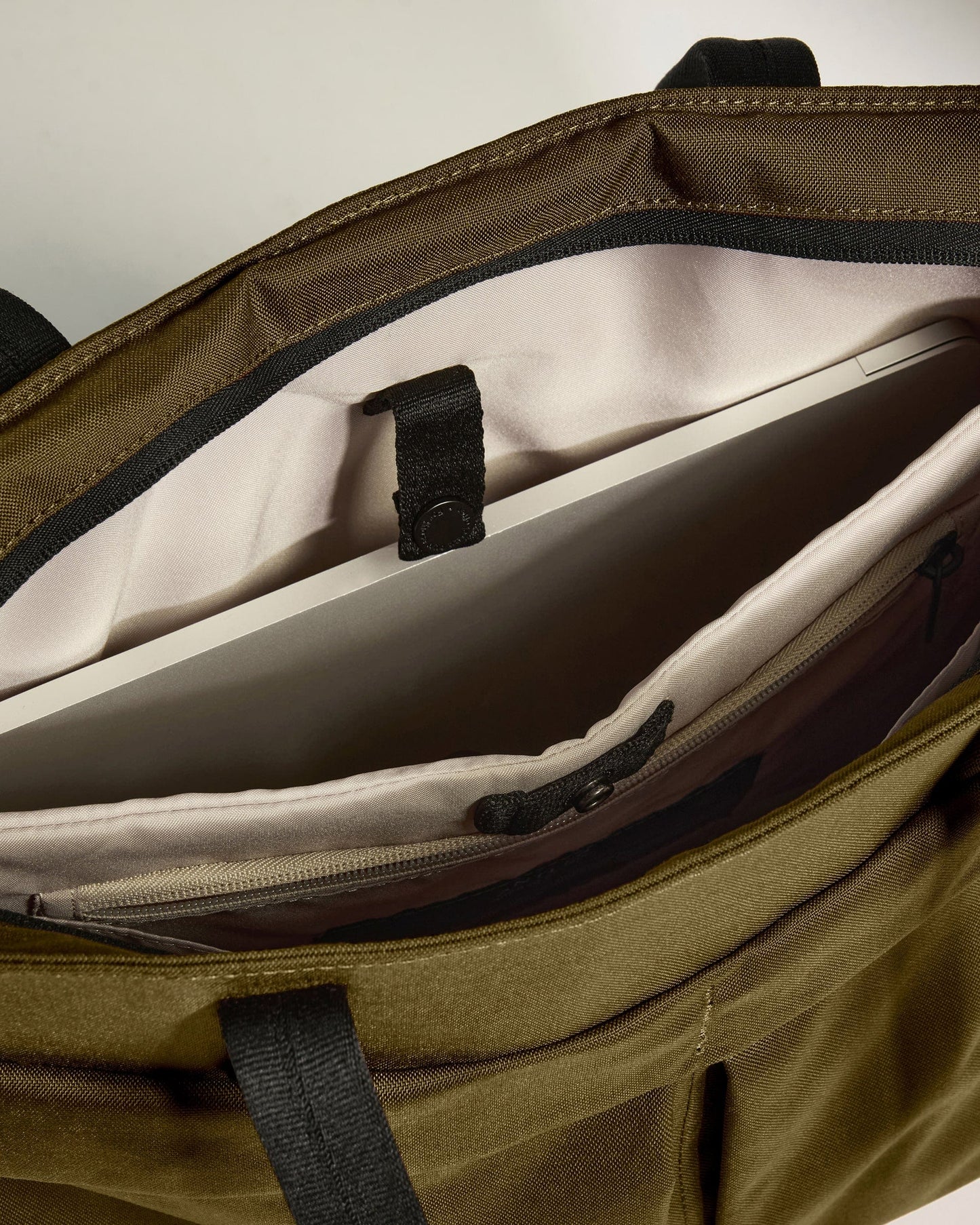 Antler Luggage -  Urban Core Tote Bag in Olive Green - Tote Bag Urban Core Tote Bag in Green | Travel & Work Bags and Accessories