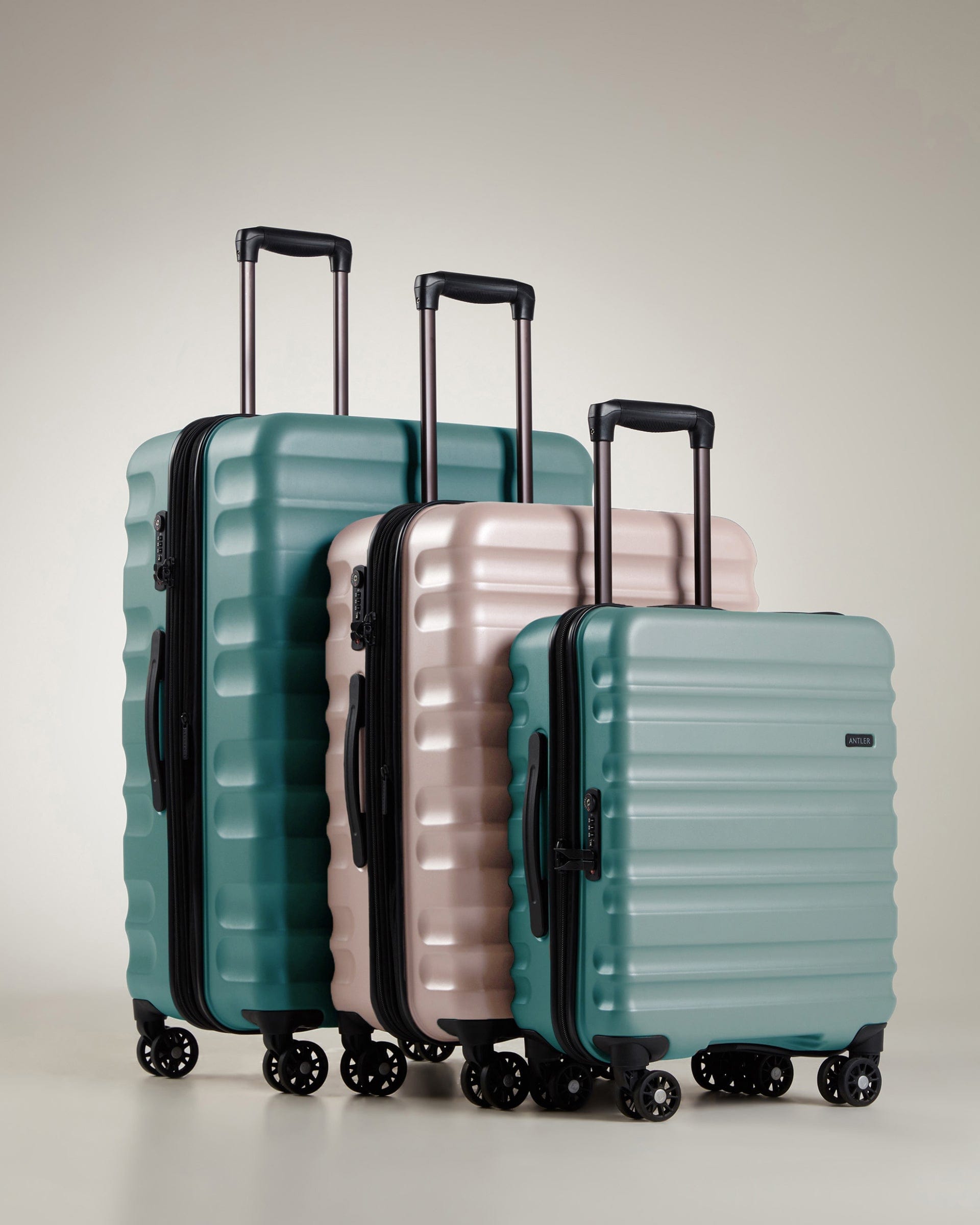 Antler UK Luggage -  Clifton Suitcase Set - bundle