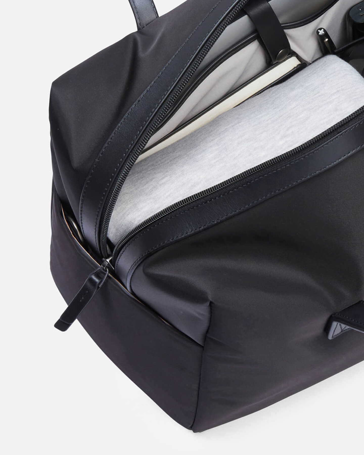 Chelsea Houska Designed a New Diaper Bag, and We Kinda Want One
