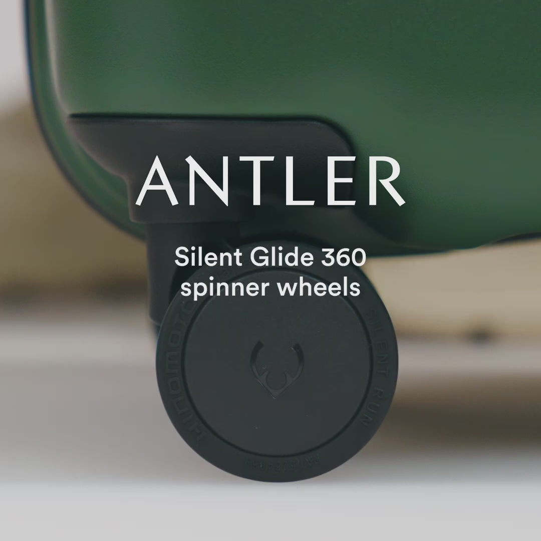 Antler spinner outlet